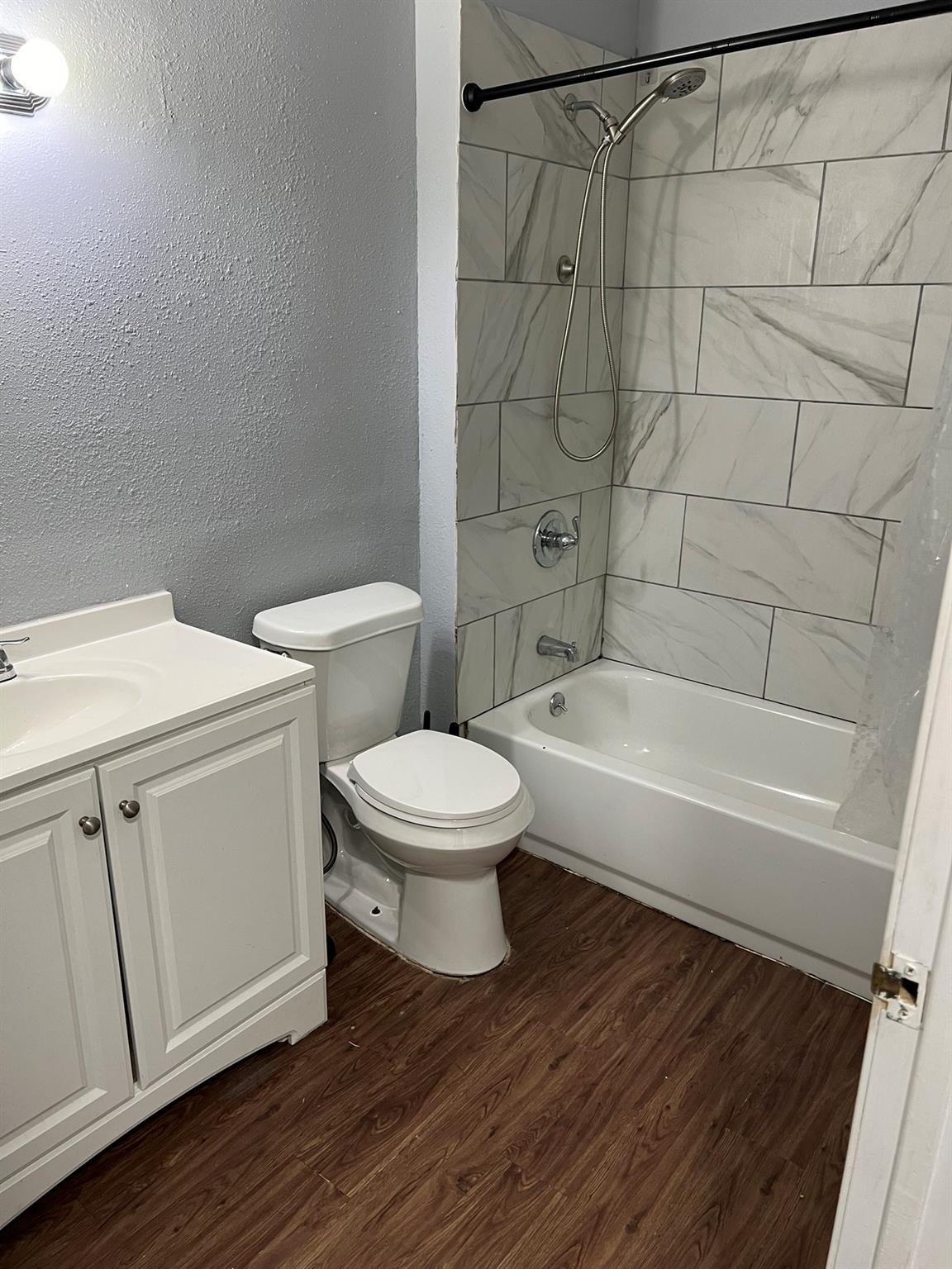 1005 Bank Dr, Houston, TX 77547 photo