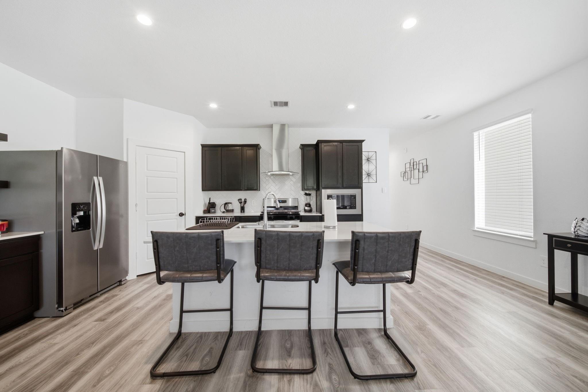 3218 Crown Gate Dr, Houston, TX 77047 photo
