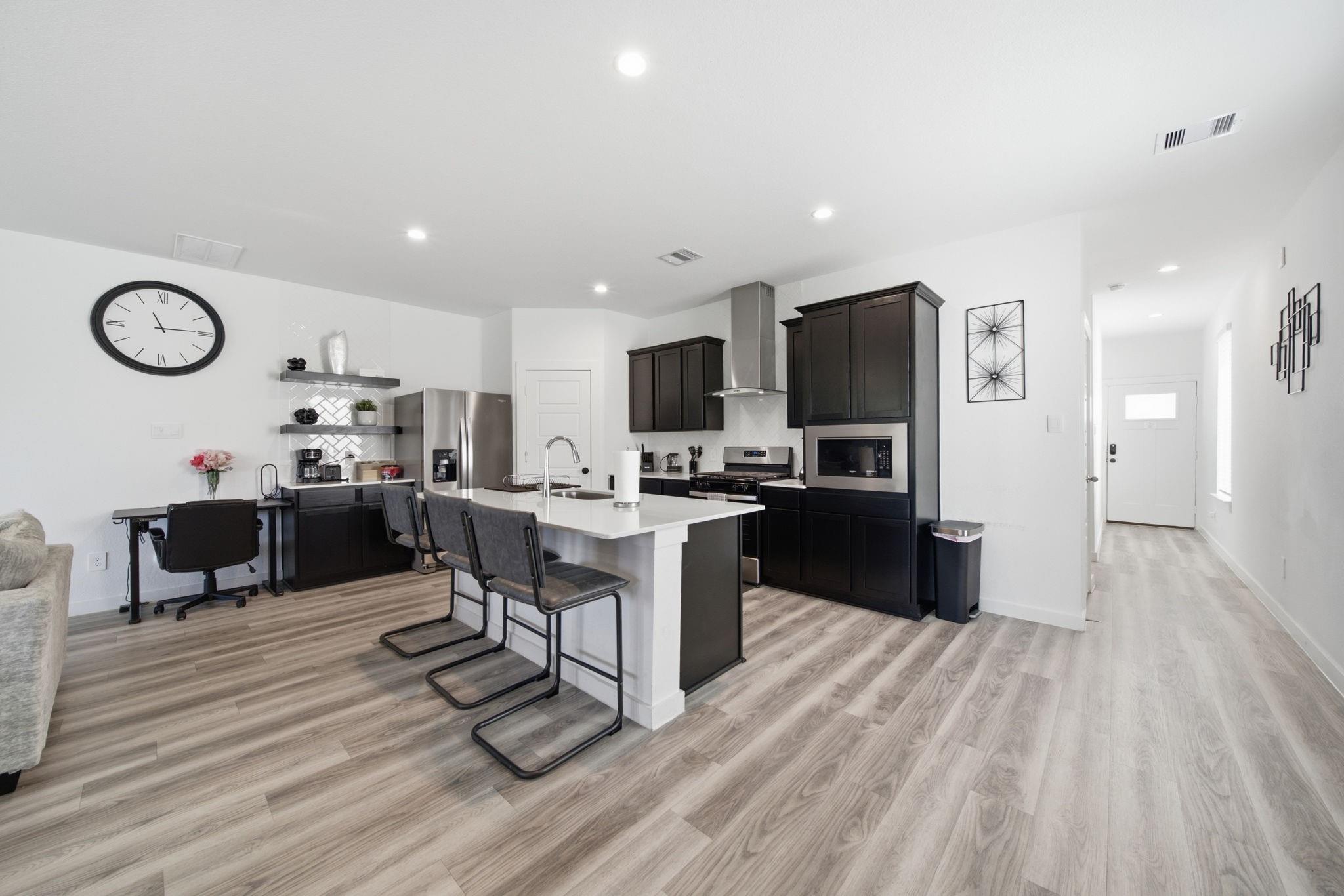 3218 Crown Gate Dr, Houston, TX 77047 photo