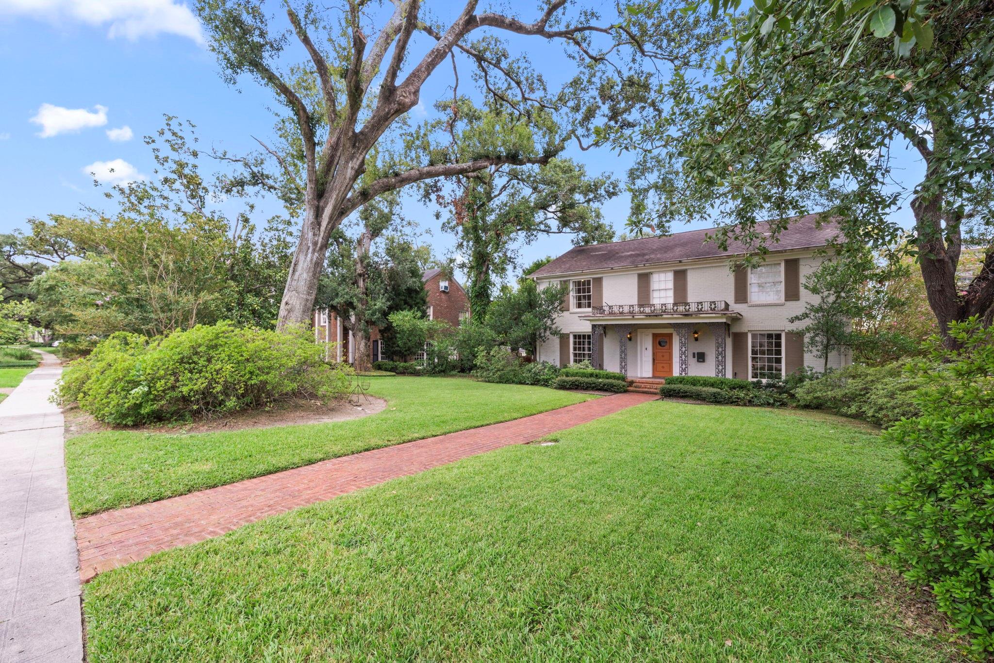 3867 Olympia Dr, Houston, TX 77019
