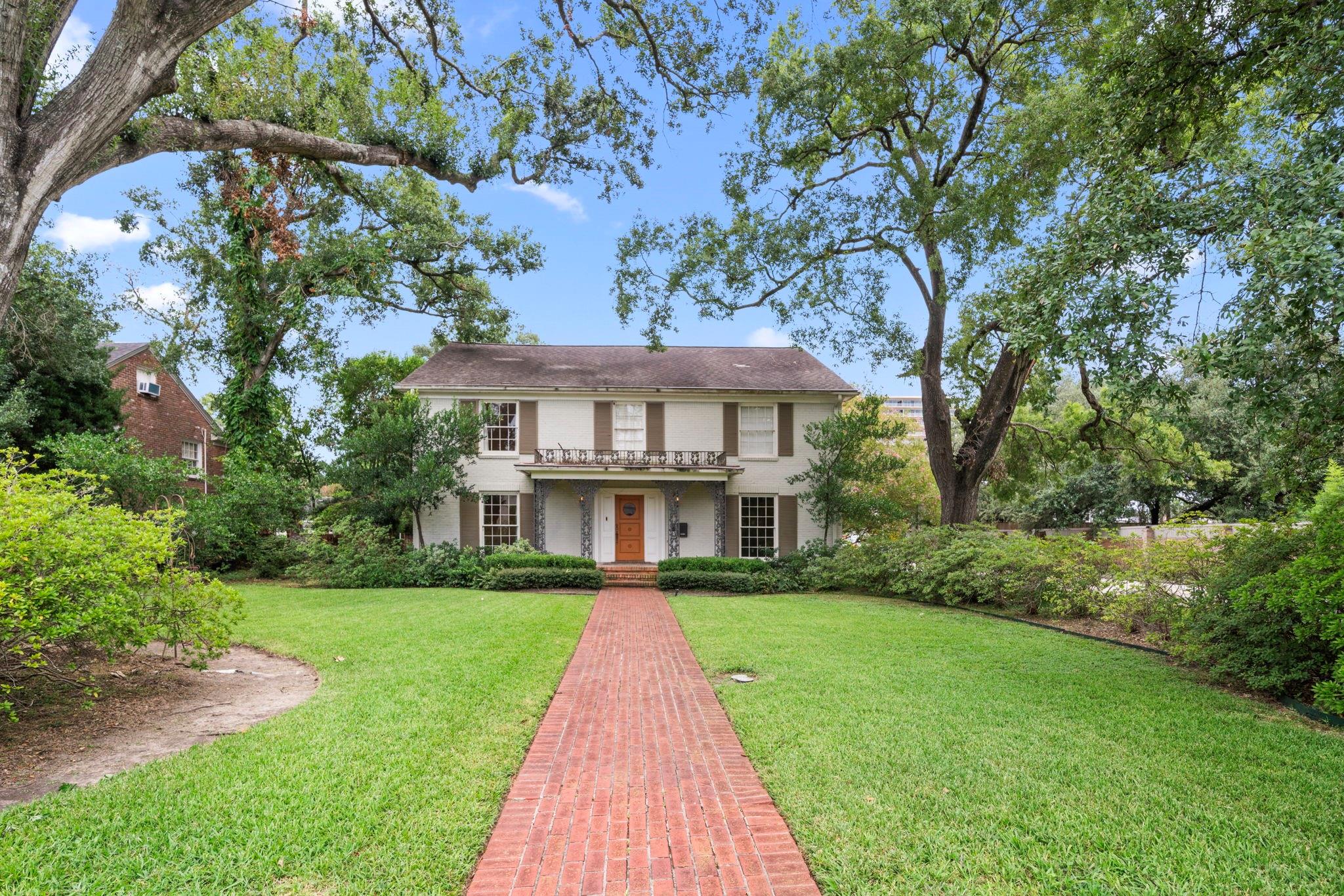 3867 Olympia Dr, Houston, TX 77019 photo