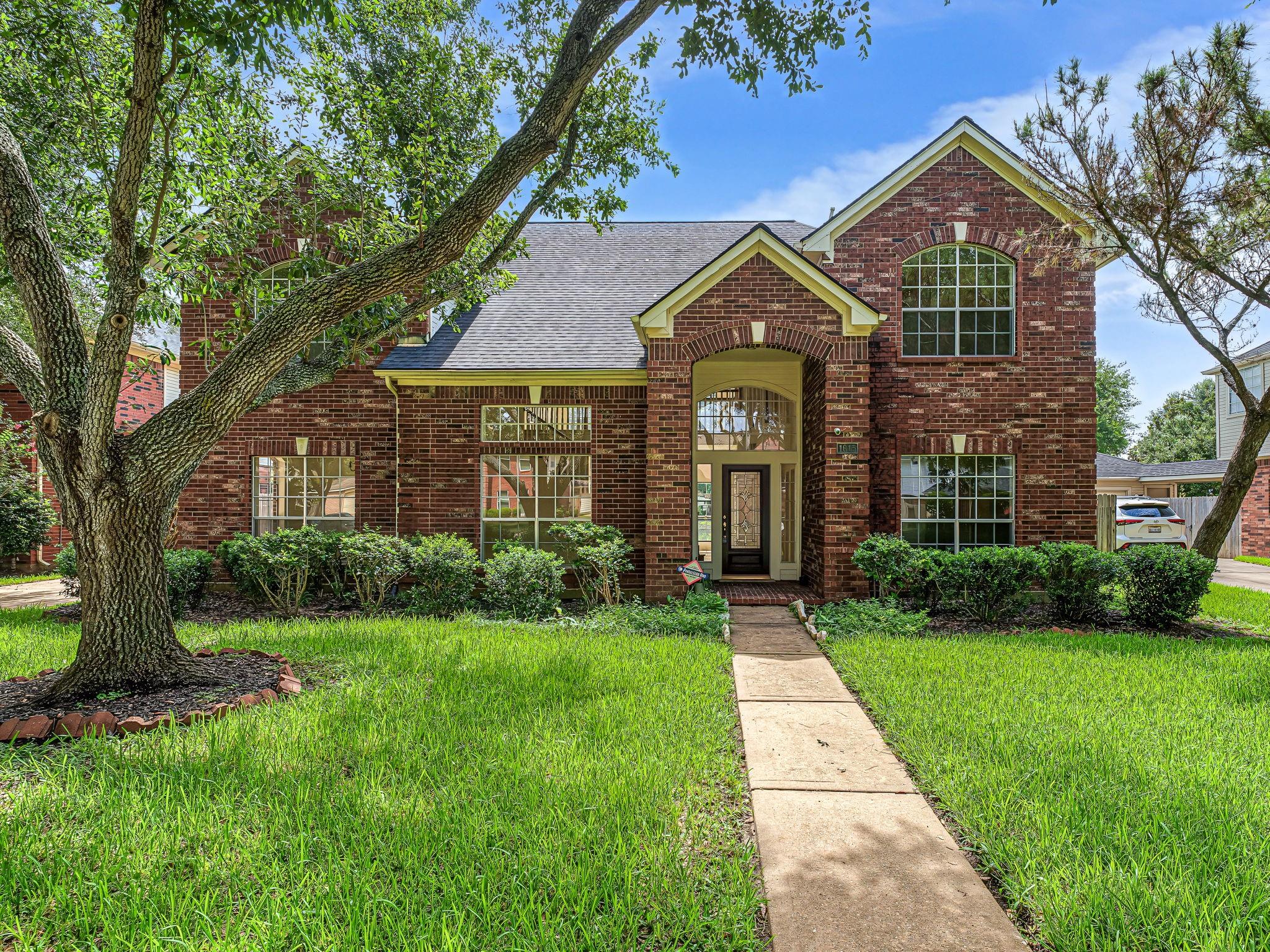 1615 Monvale Ln, Sugar Land, TX 77479