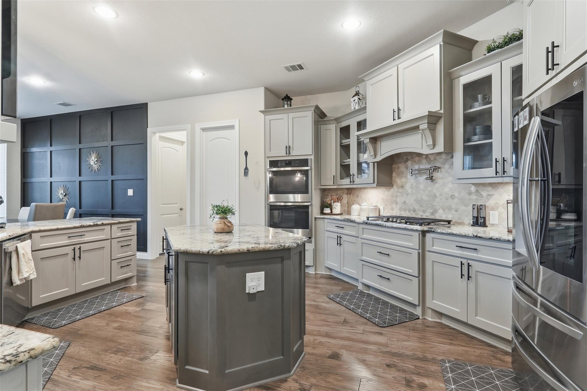 11219 Hillside Knoll Ln, Cypress, TX 77433 photo