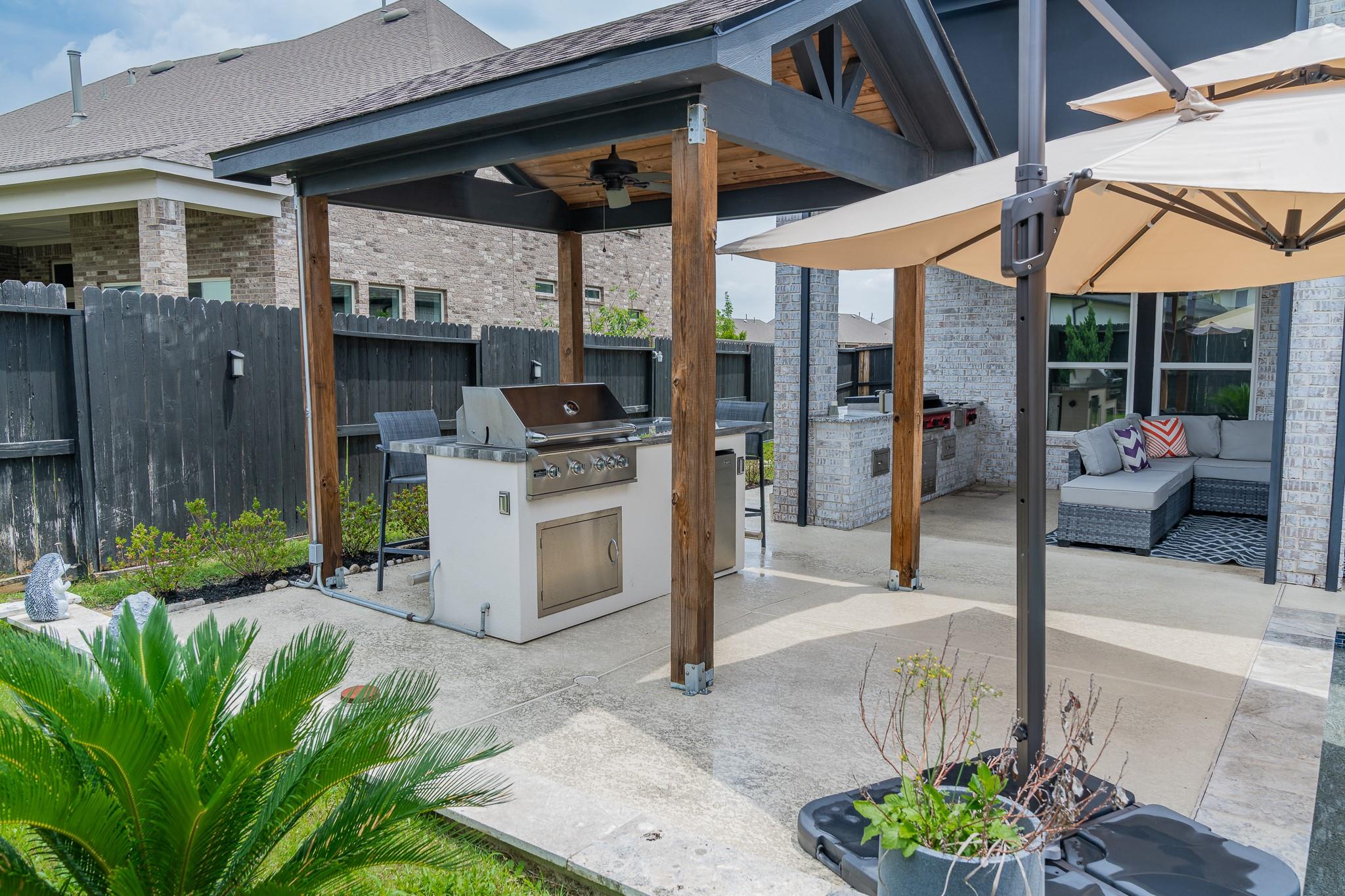 11219 Hillside Knoll Ln, Cypress, TX 77433 photo