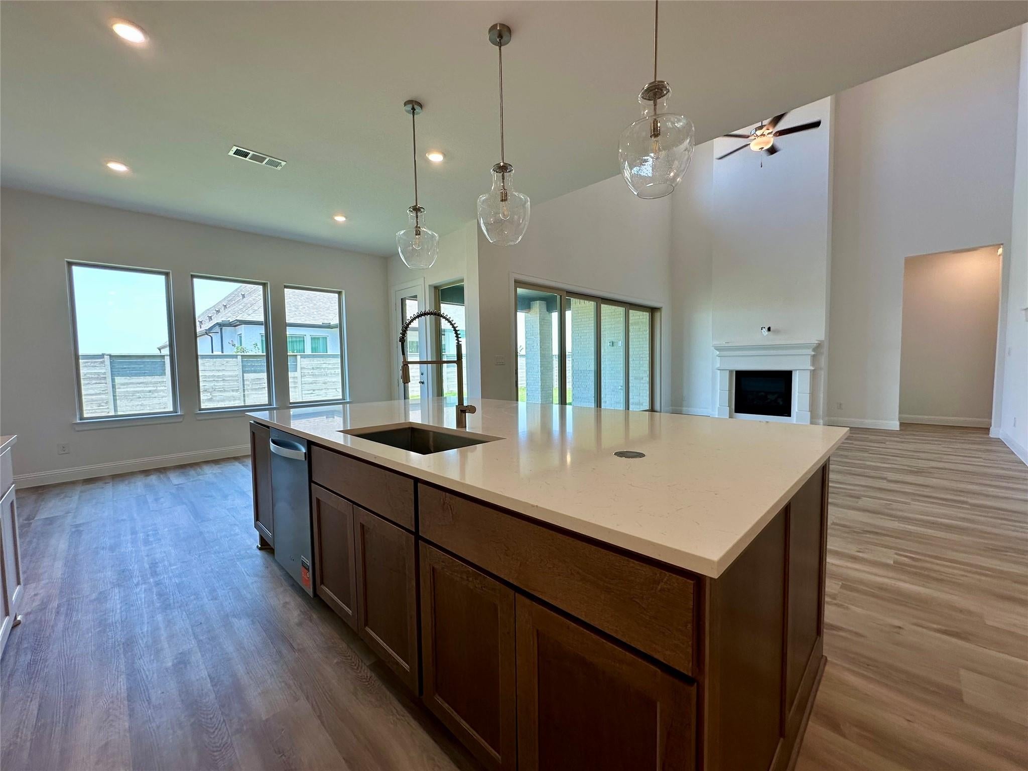 918 Groundwater Way, League City, TX 77546 photo