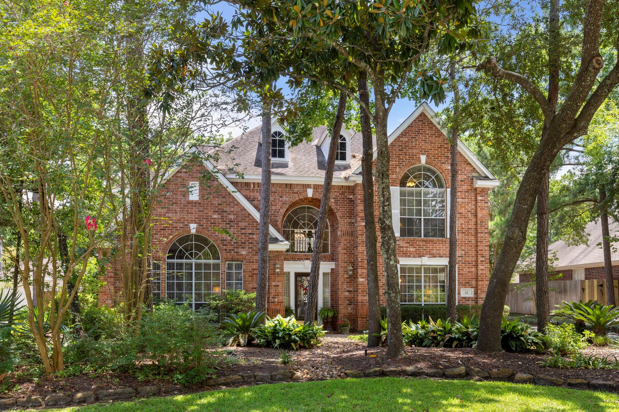 63 Driftoak Cir, The Woodlands, TX 77381 photo