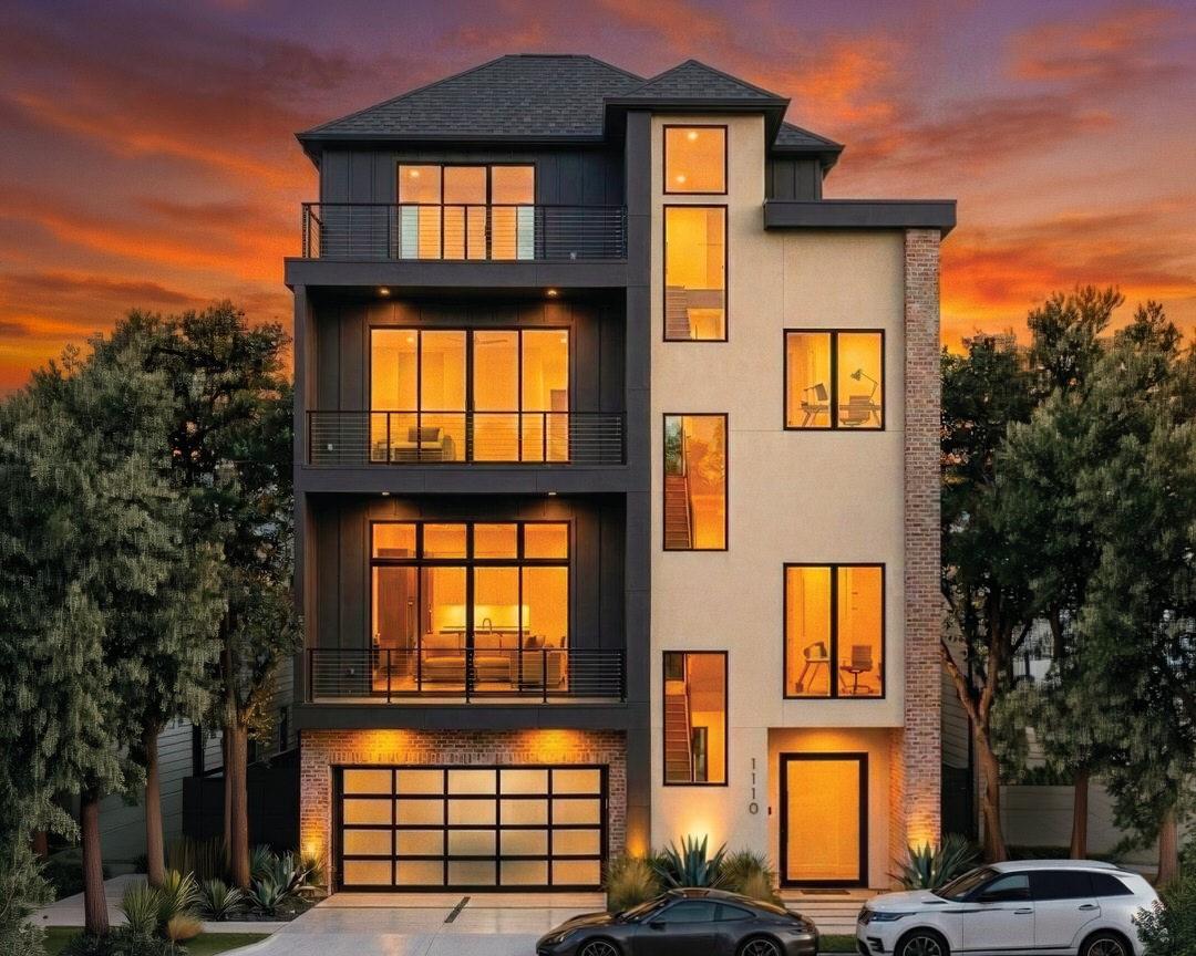1110 Arthur St, Houston, TX 77019