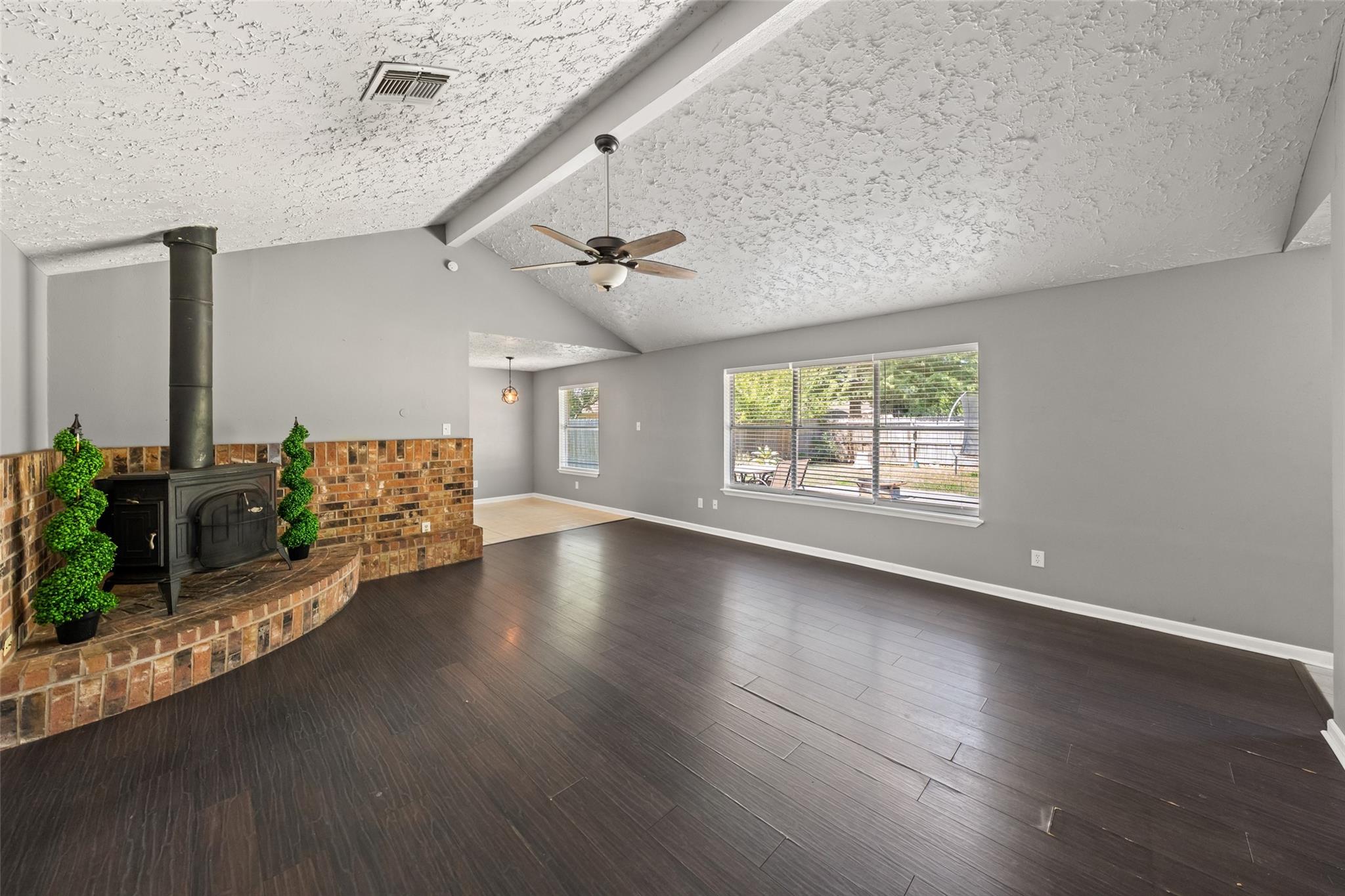 318 Bayridge Dr, League City, TX 77573 photo