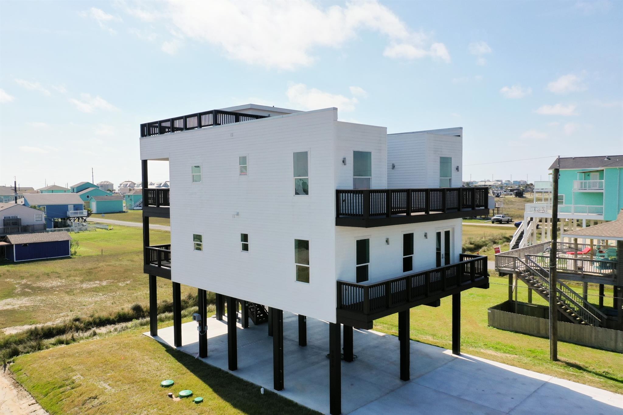 4026 5 St, Galveston, TX 77554