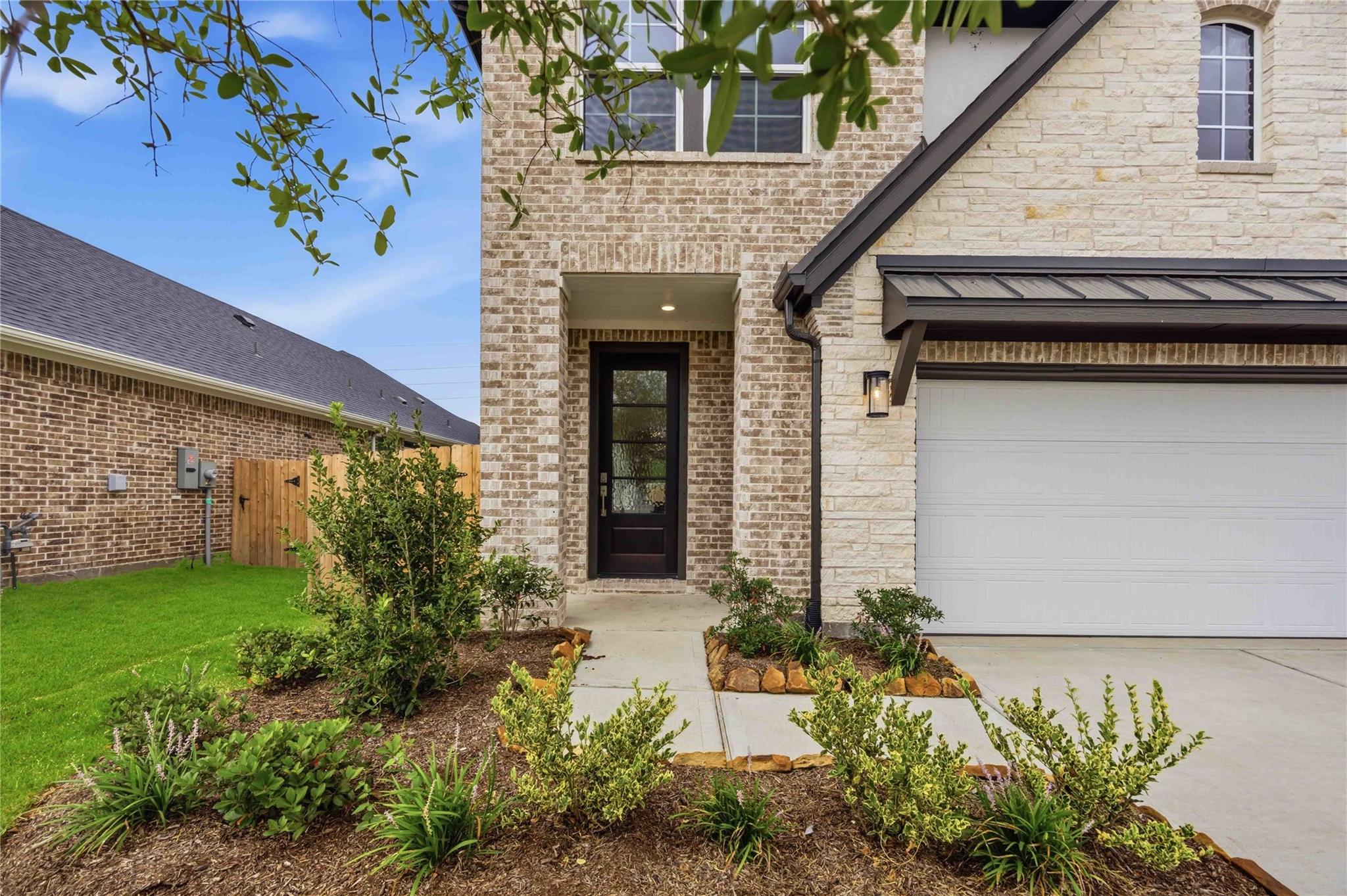 2839 Elm Creek Way, Iowa Colony, TX 77583 photo