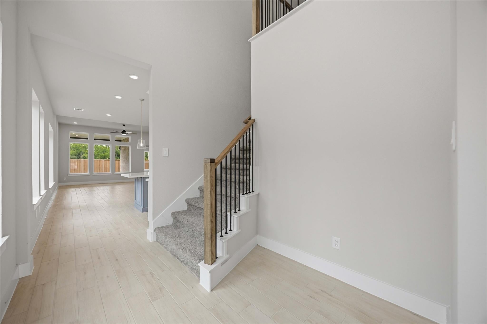 2839 Elm Creek Way, Iowa Colony, TX 77583 photo