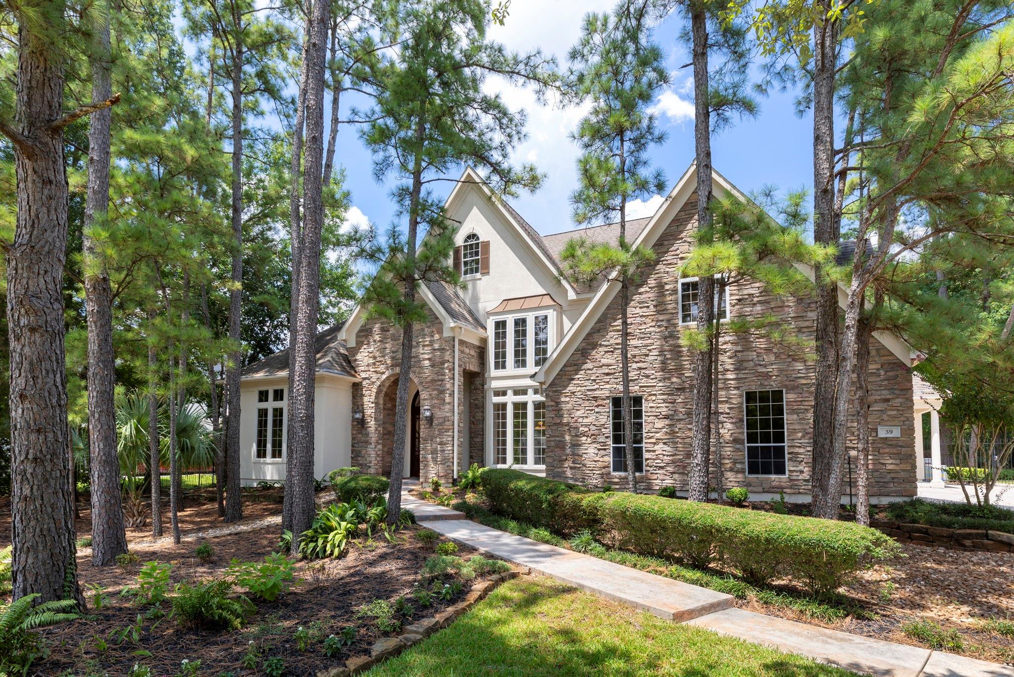 39 Bracebridge Cir, The Woodlands, TX 77382
