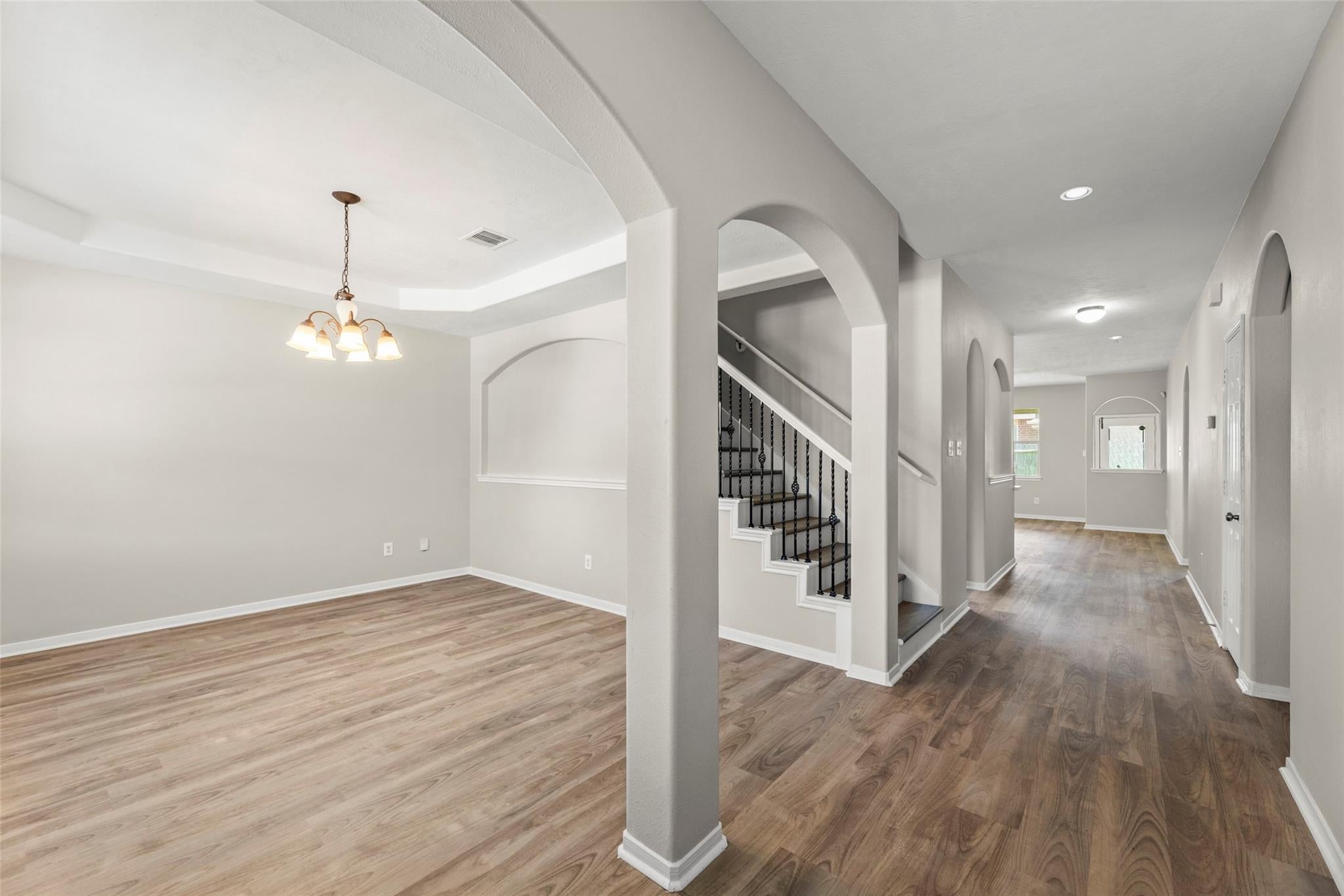 8911 Willow Wind Ln, Houston, TX 77083