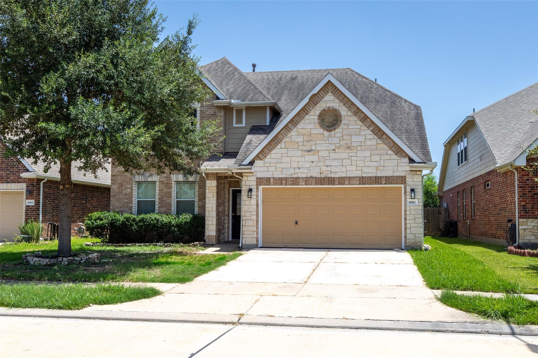 8911 Willow Wind Ln, Houston, TX 77083 photo
