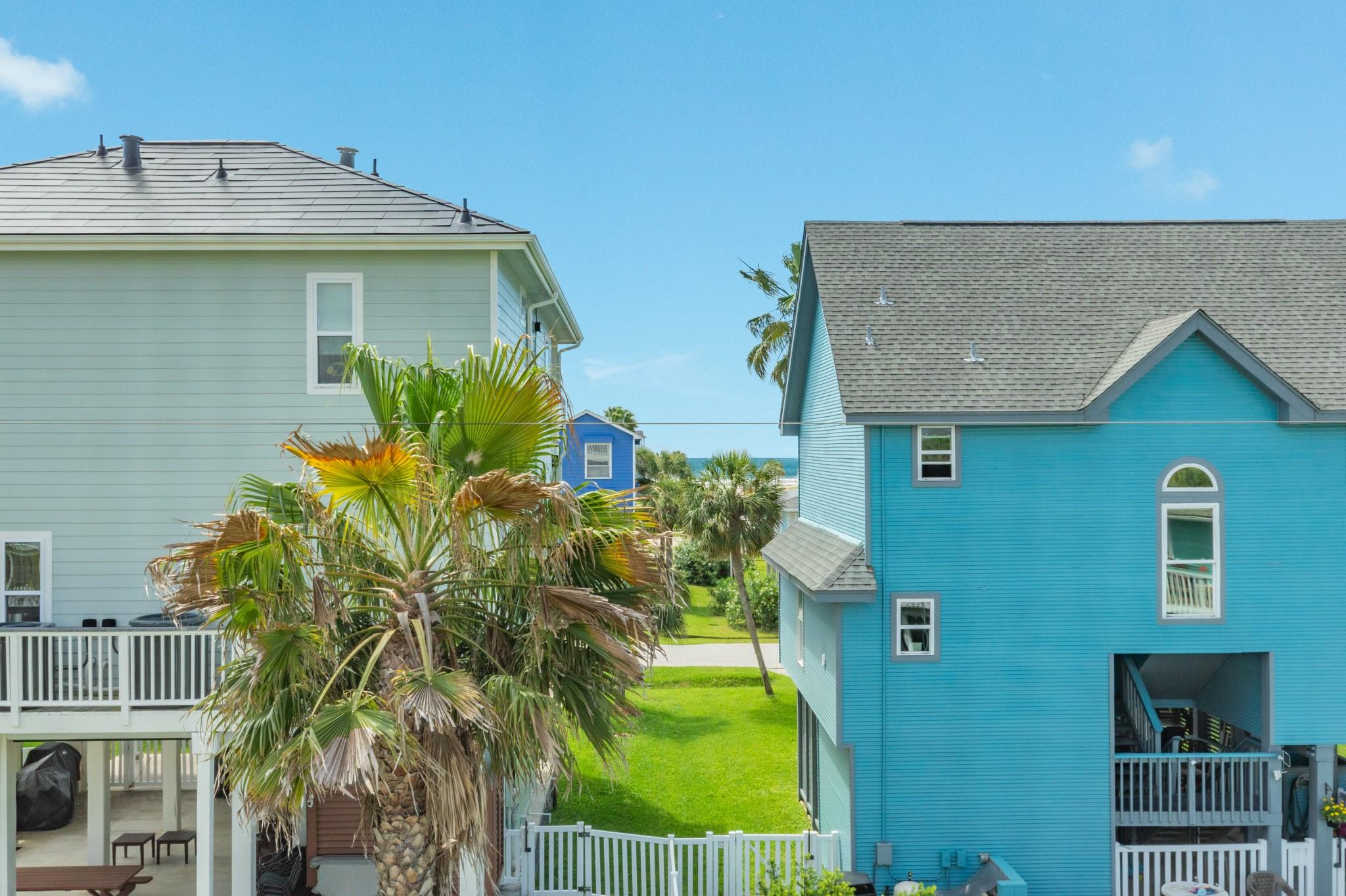 13711 Pirates Beach Blvd, Galveston, TX 77554 photo