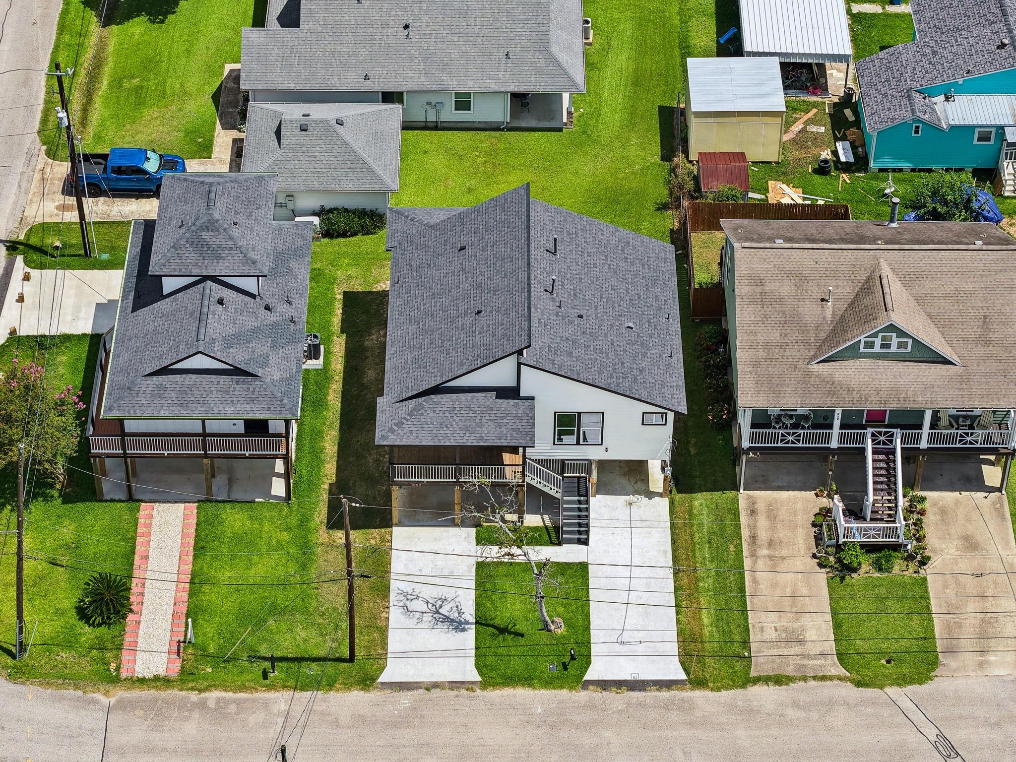226 S Y St, La Porte, TX 77571 photo