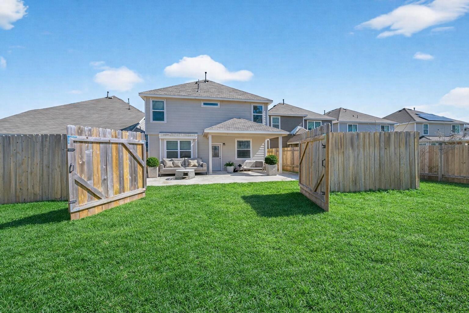 25356 Grotto Falls Ln, Porter, TX 77365