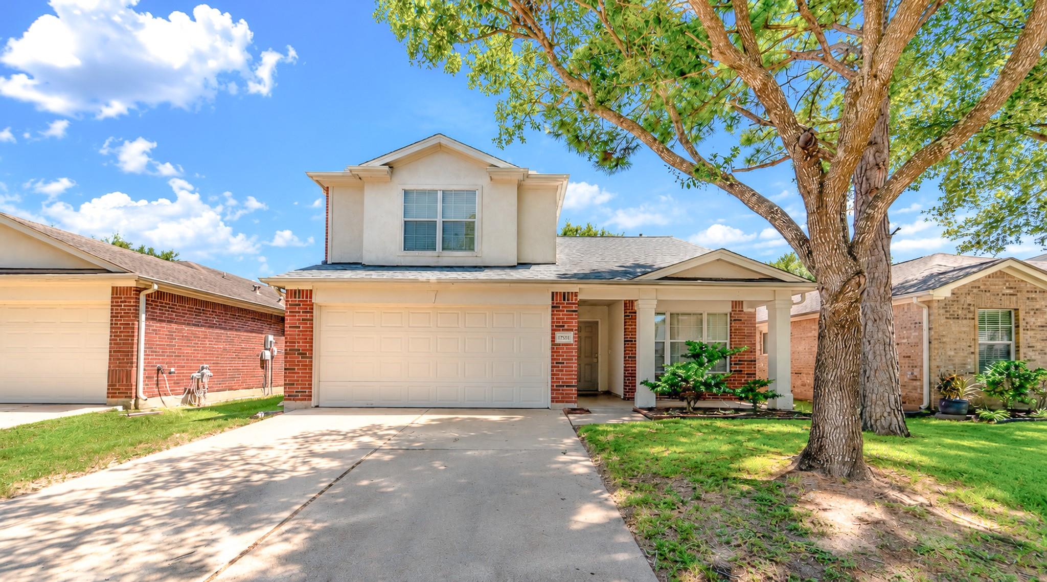 17531 Hoover Gardens Dr, Houston, TX 77095