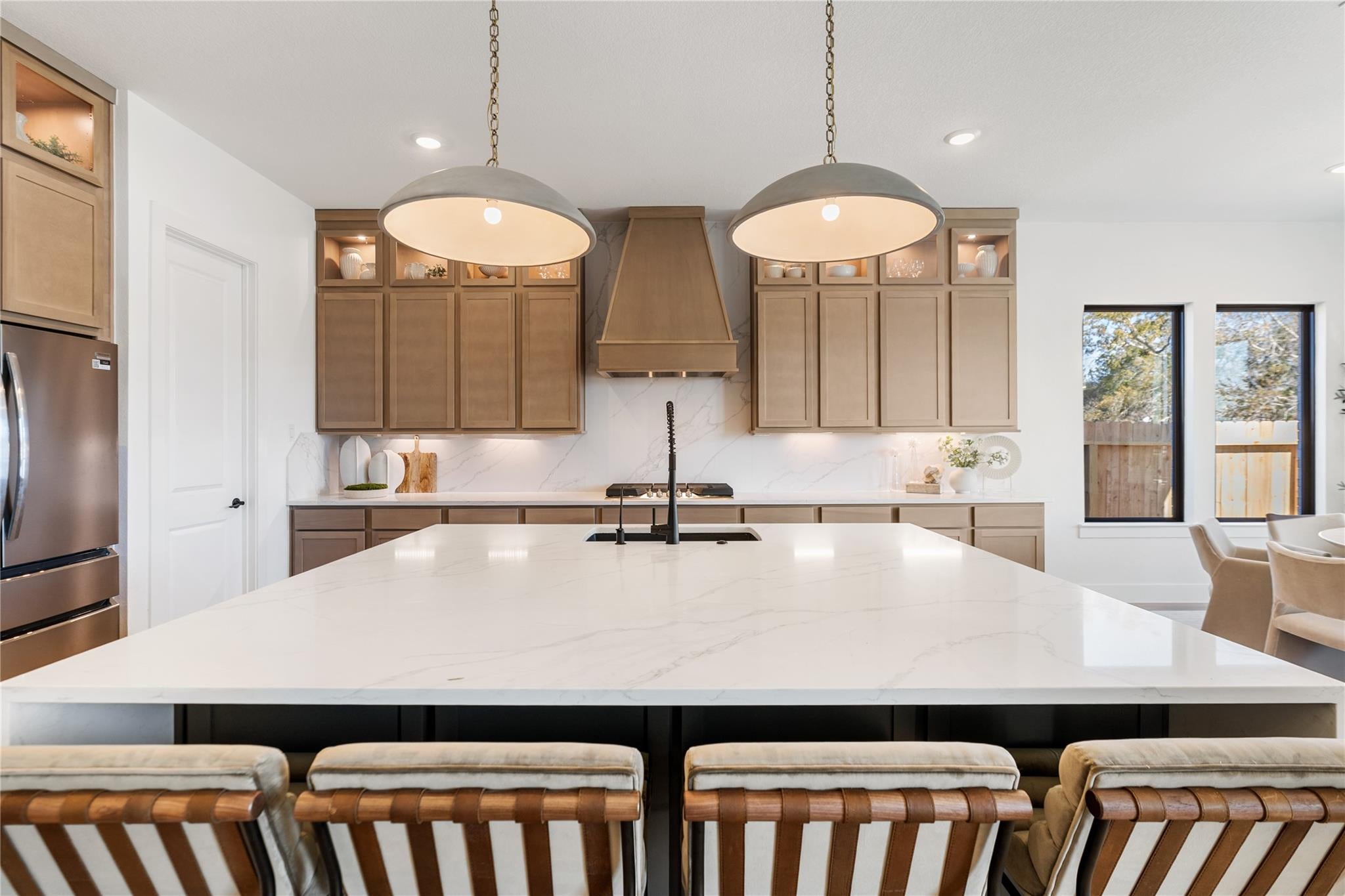 2303 Friendswood Trl, Friendswood, TX 77546 photo
