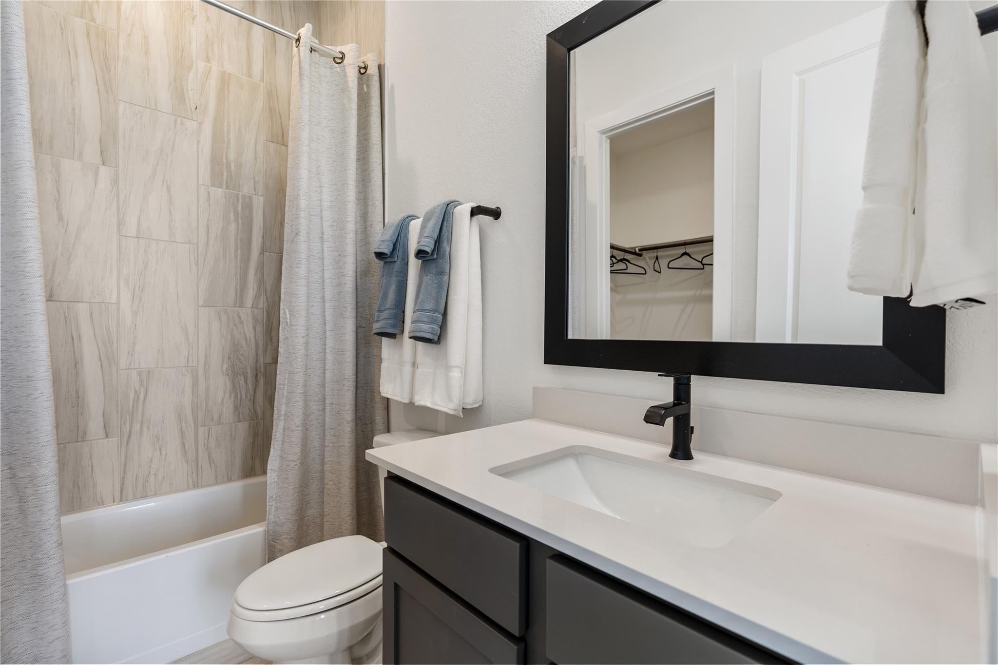 2303 Friendswood Trl, Friendswood, TX 77546 photo