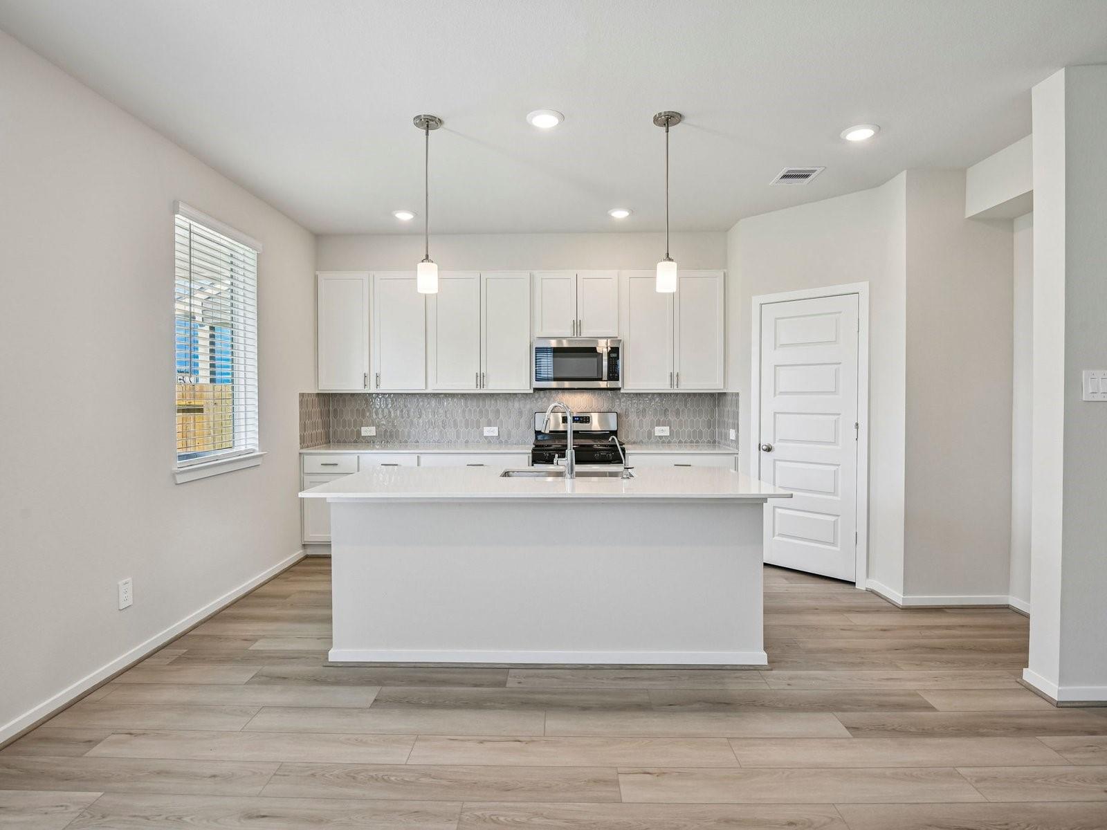 6328 Sapphire Ocean Dr, Houston, TX 77092