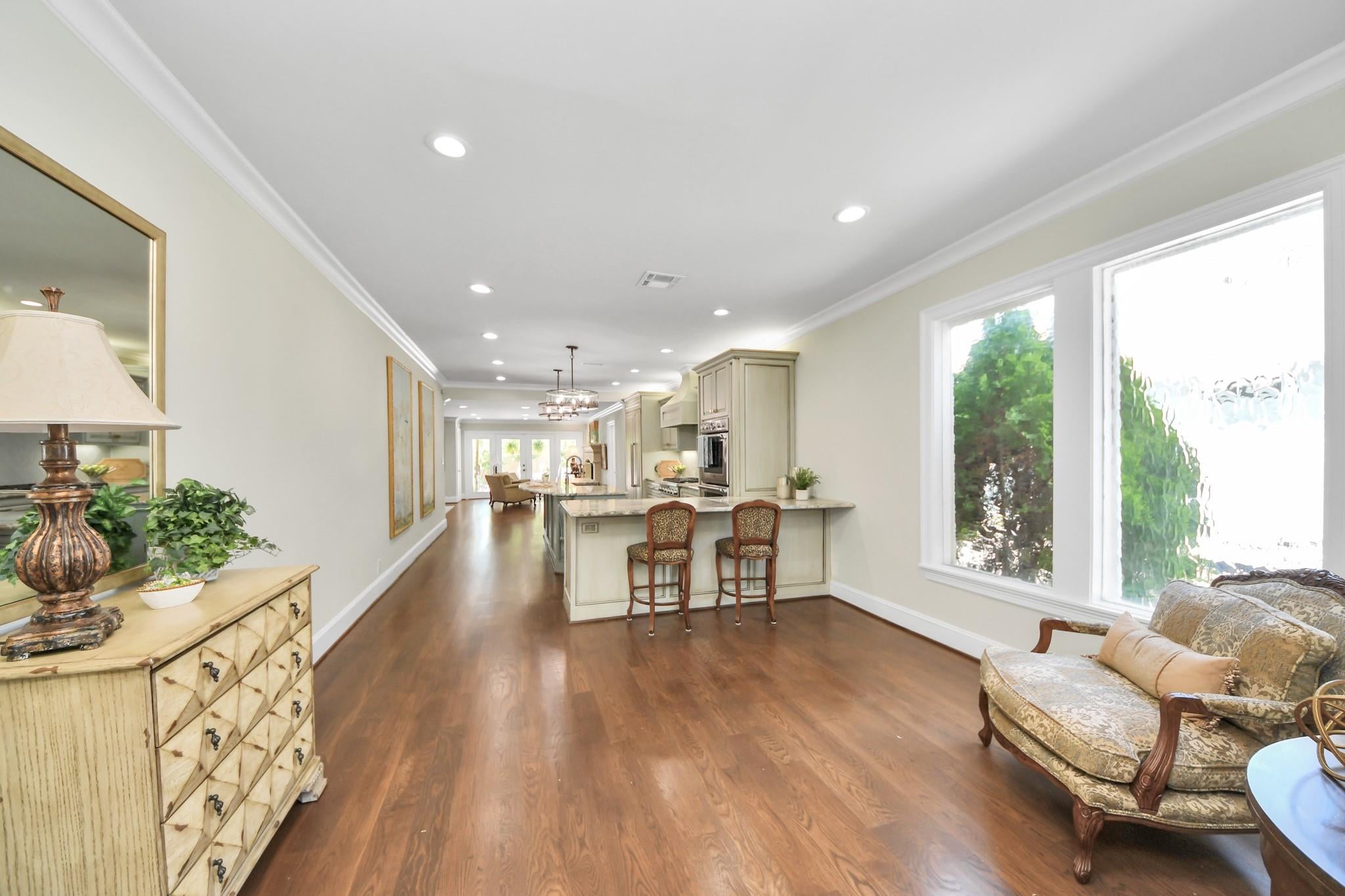 1114 W Cottage St, Houston, TX 77009 photo