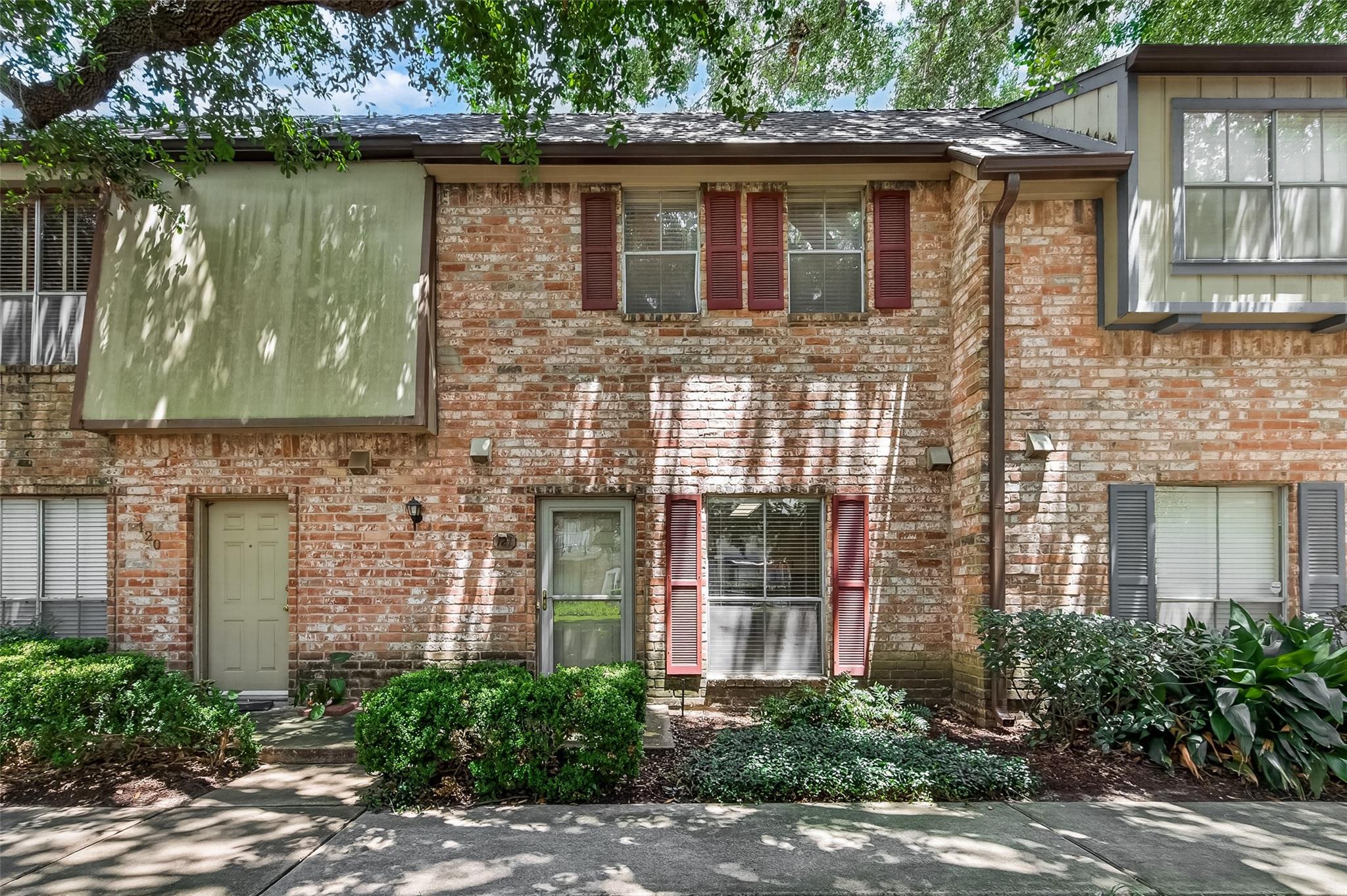 14715 Barryknoll Ln #121, Houston, TX 77079 photo