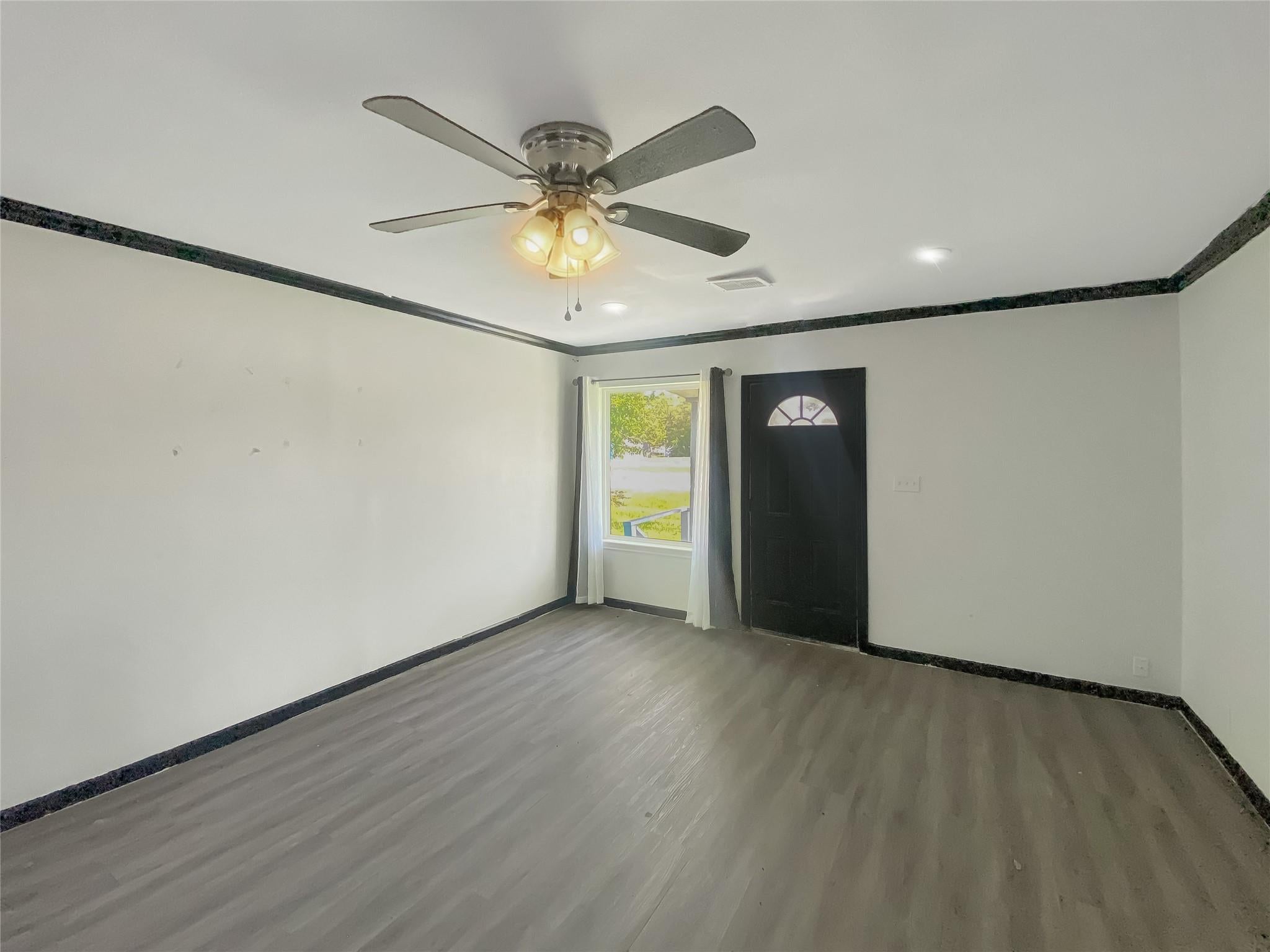 1201 Farm To Market Road 517, Dickinson, TX 77539 photo