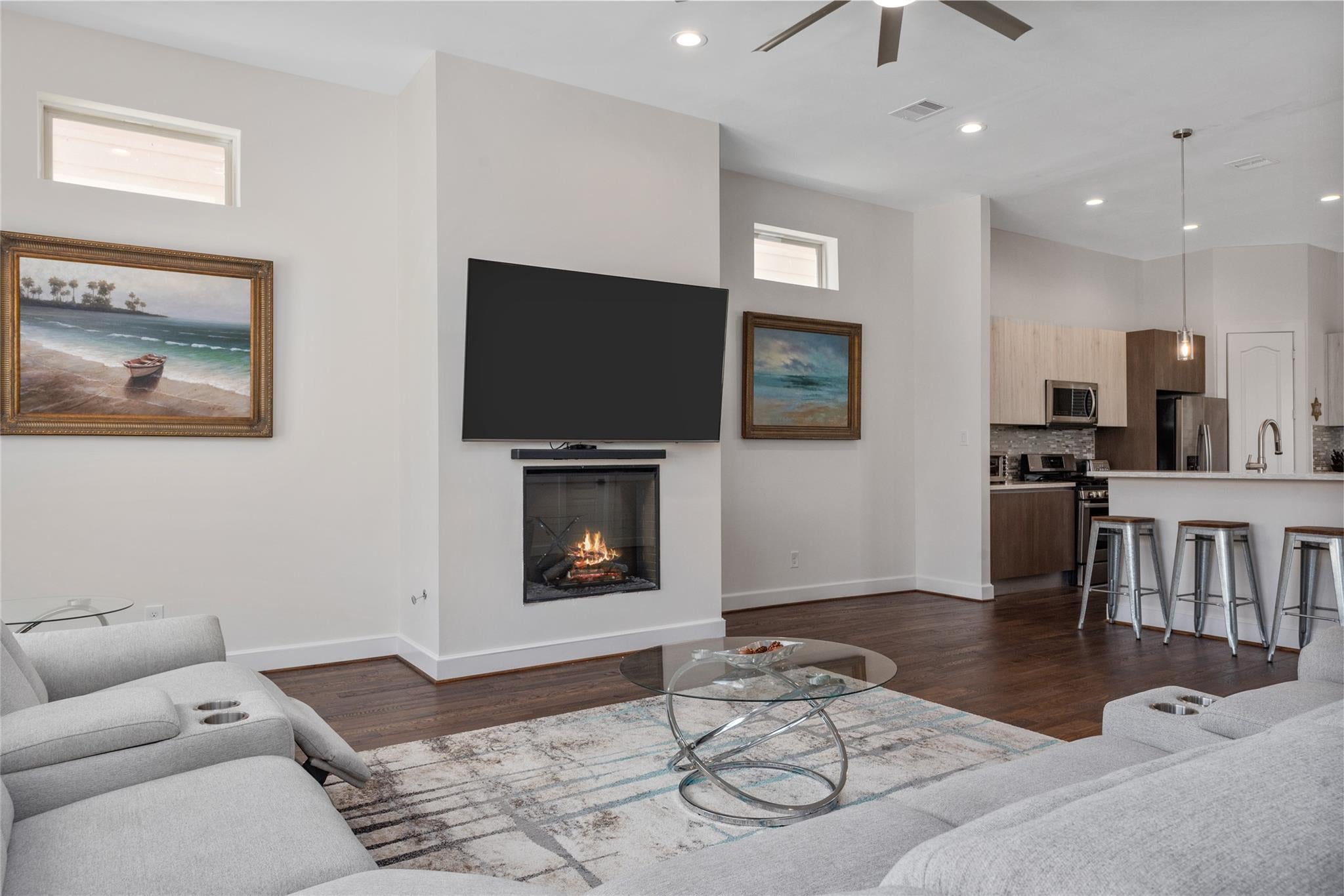 9406 Glenfield Ct, Houston, TX 77096