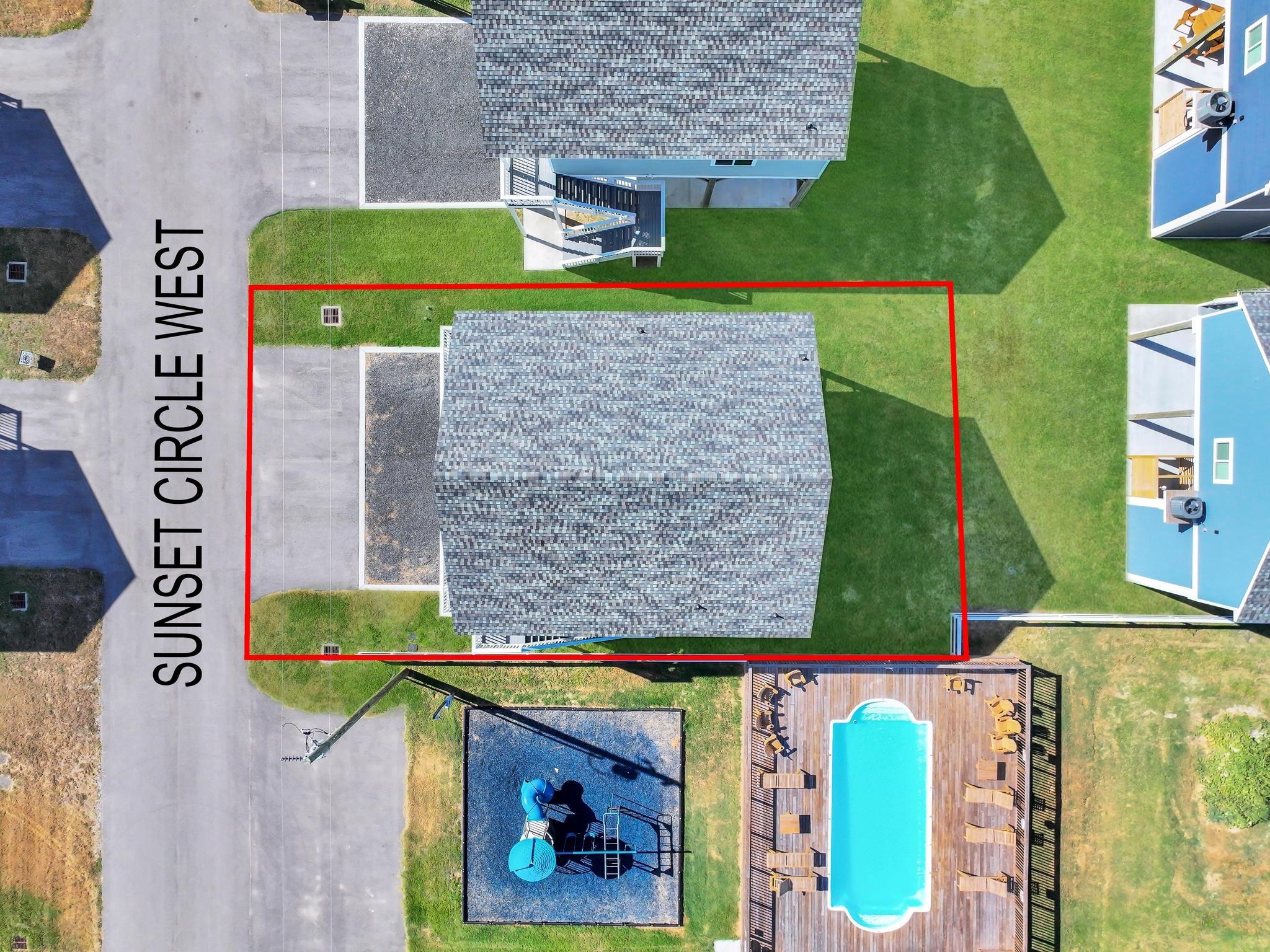 1028 Sunset Cir, Crystal Beach, TX 77650 photo