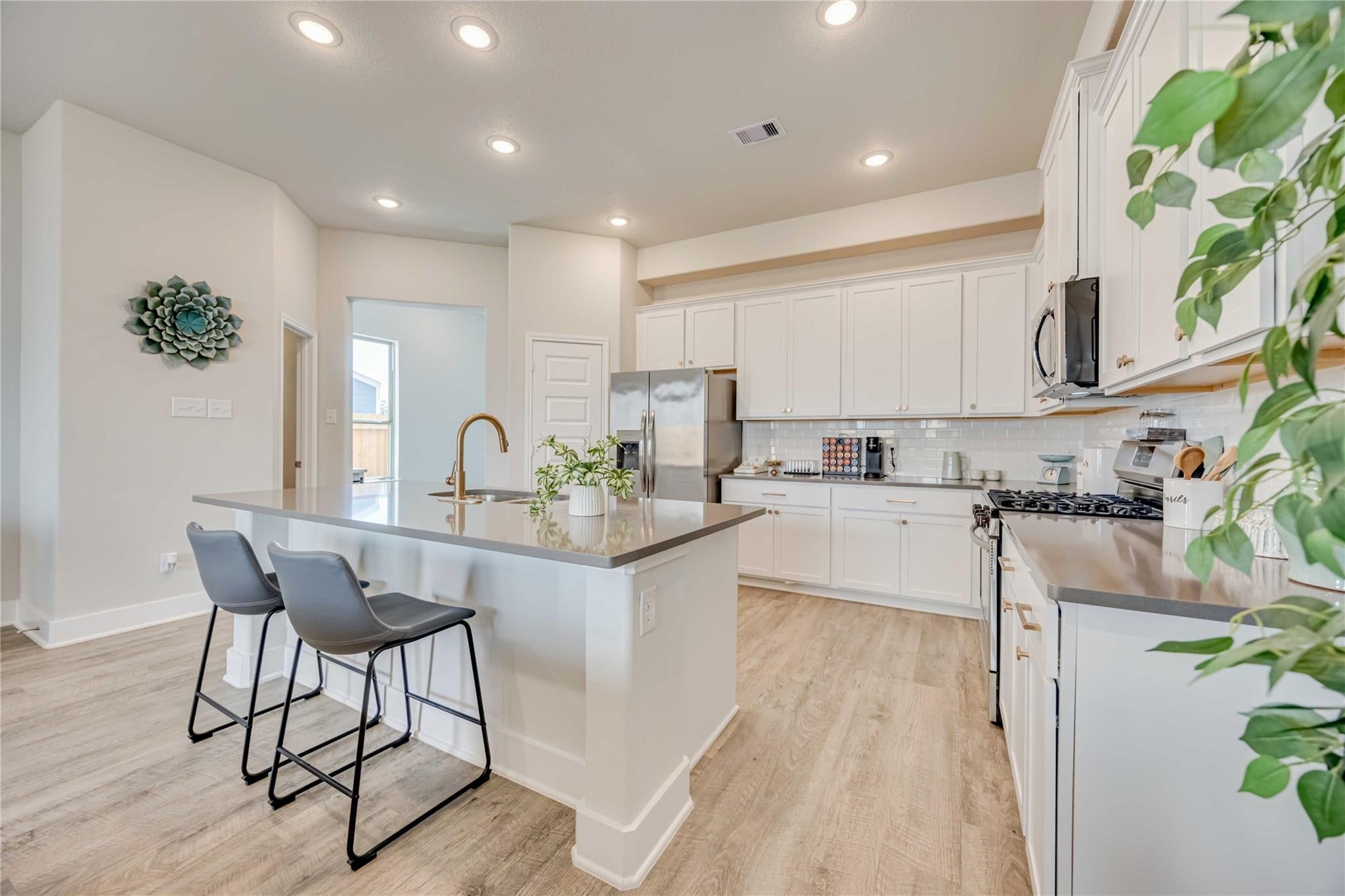 13451 Sun Cay Dr, Houston, TX 77047 photo