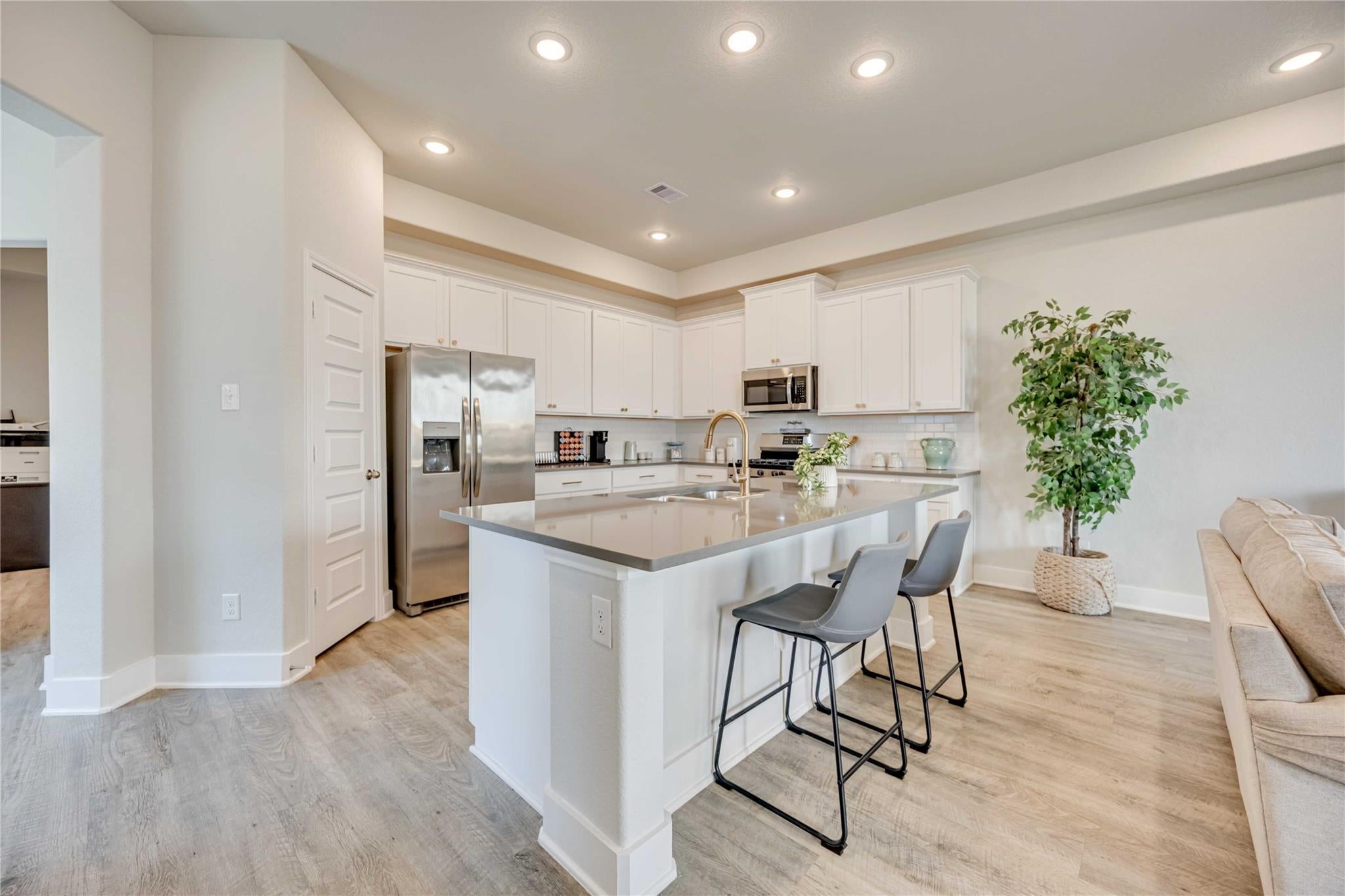 13451 Sun Cay Dr, Houston, TX 77047 photo