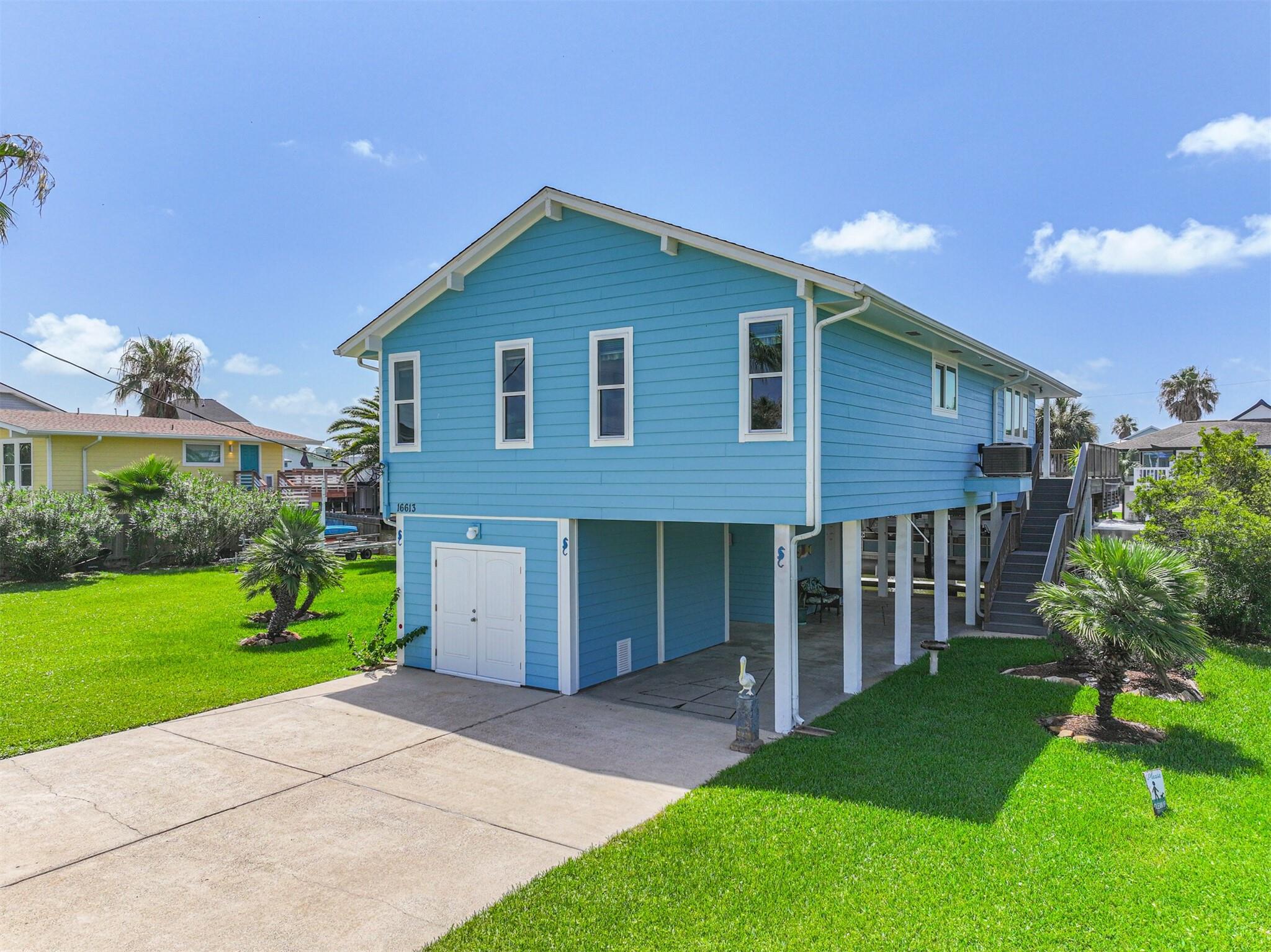 16613 Flamingo Way, Jamaica Beach, TX 77554 photo