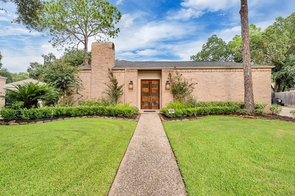 11914 Ashmead Dr, Houston, TX 77077