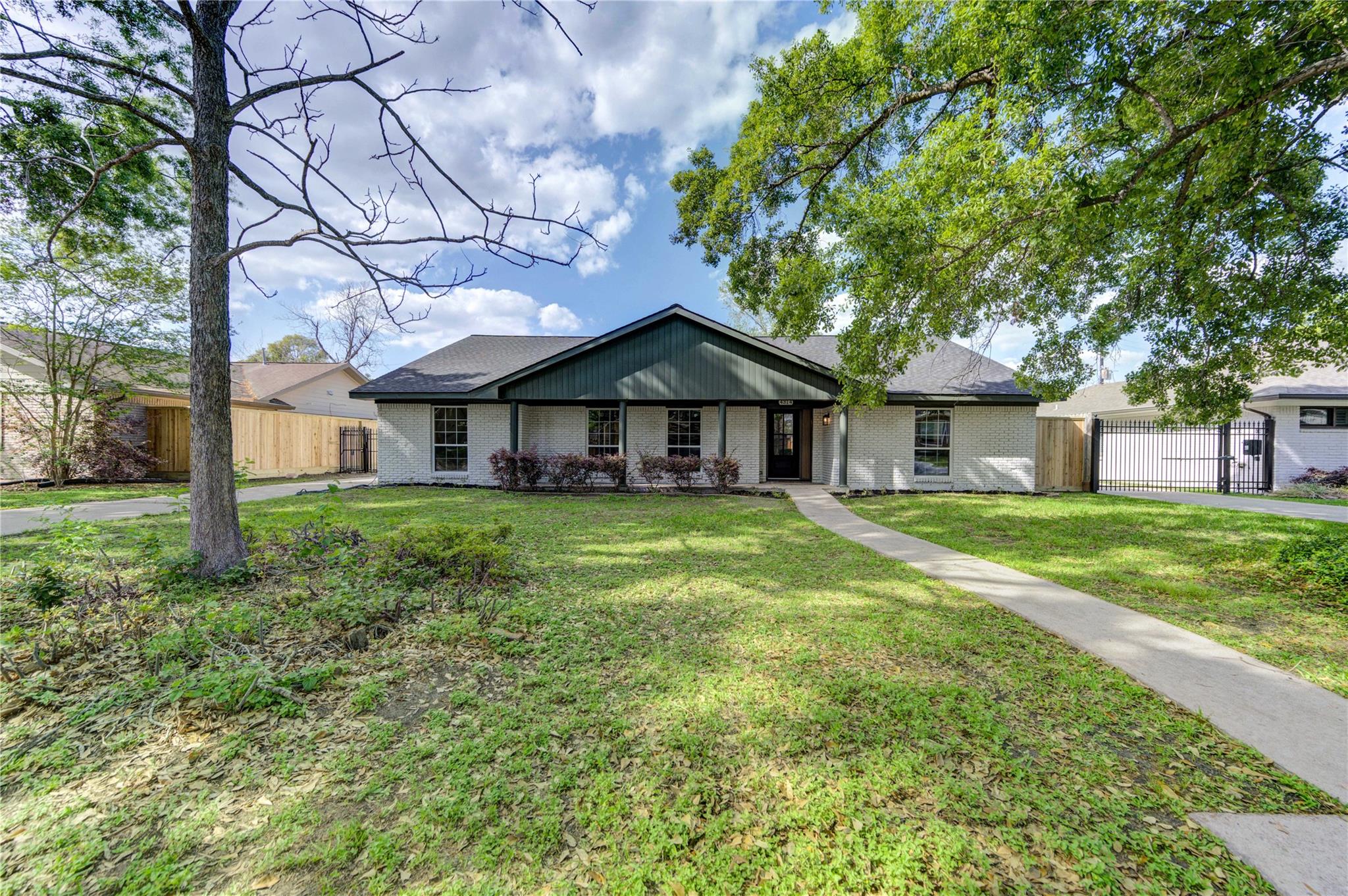 4314 Nenana Dr, Houston, TX 77035 photo
