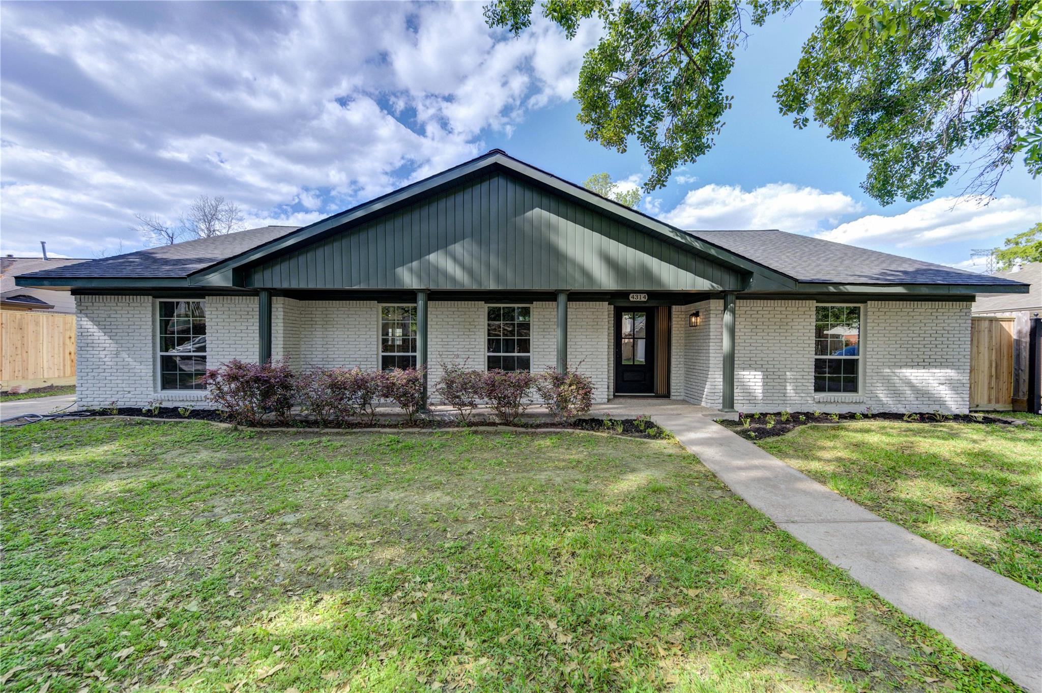 4314 Nenana Dr, Houston, TX 77035 photo