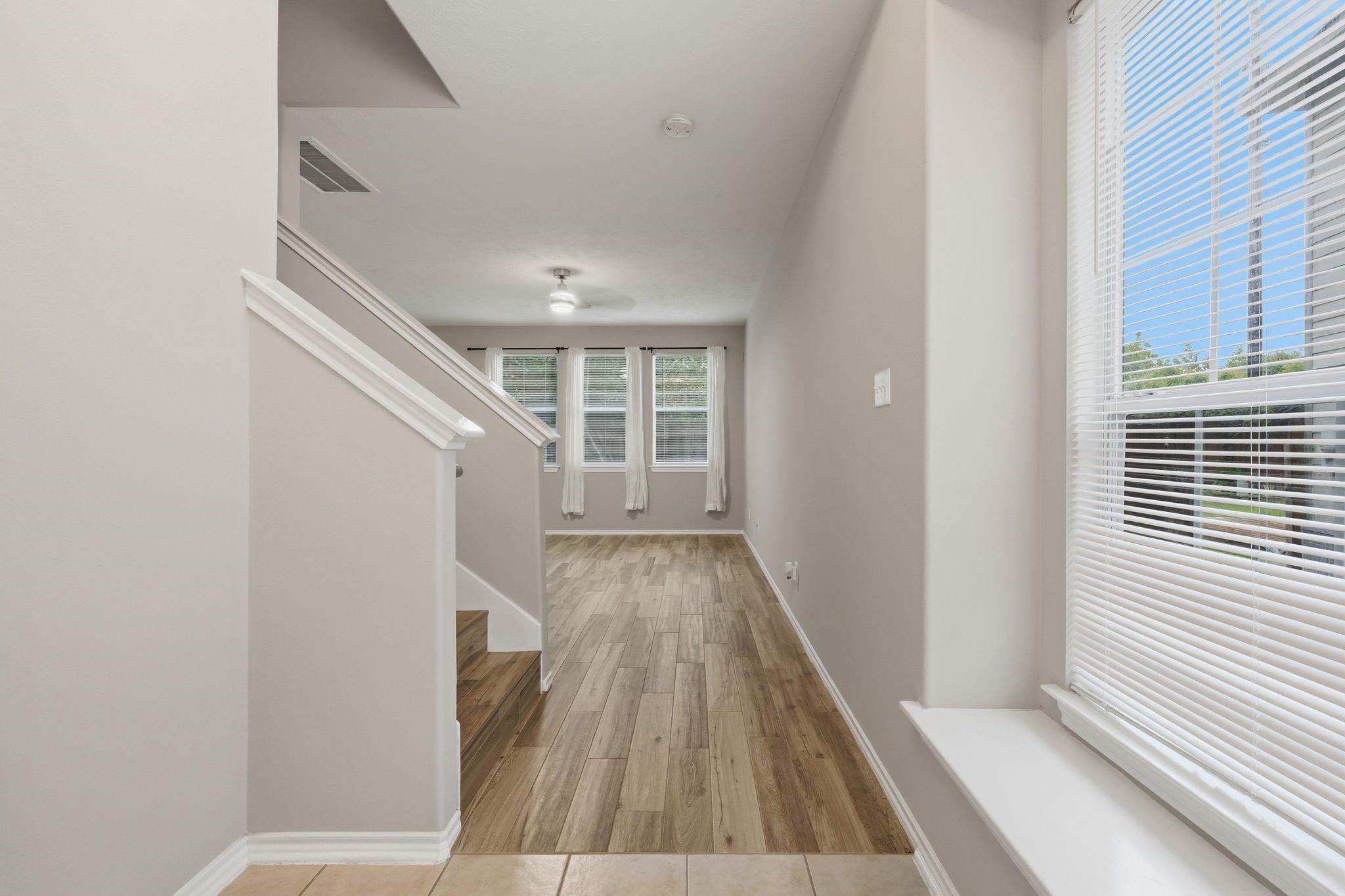 71 S Burberry Park Cir, The Woodlands, TX 77382 photo