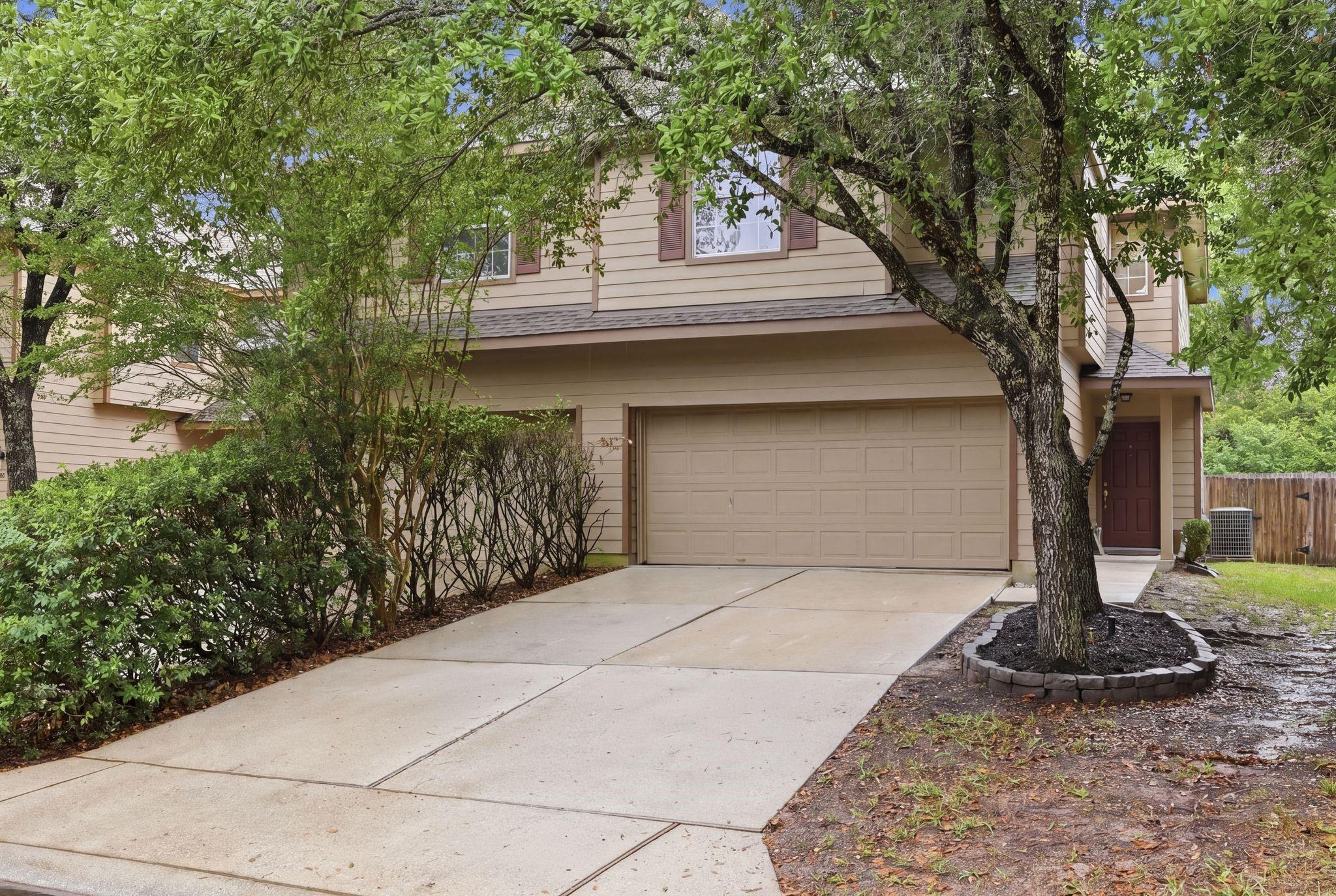 71 S Burberry Park Cir, The Woodlands, TX 77382 photo