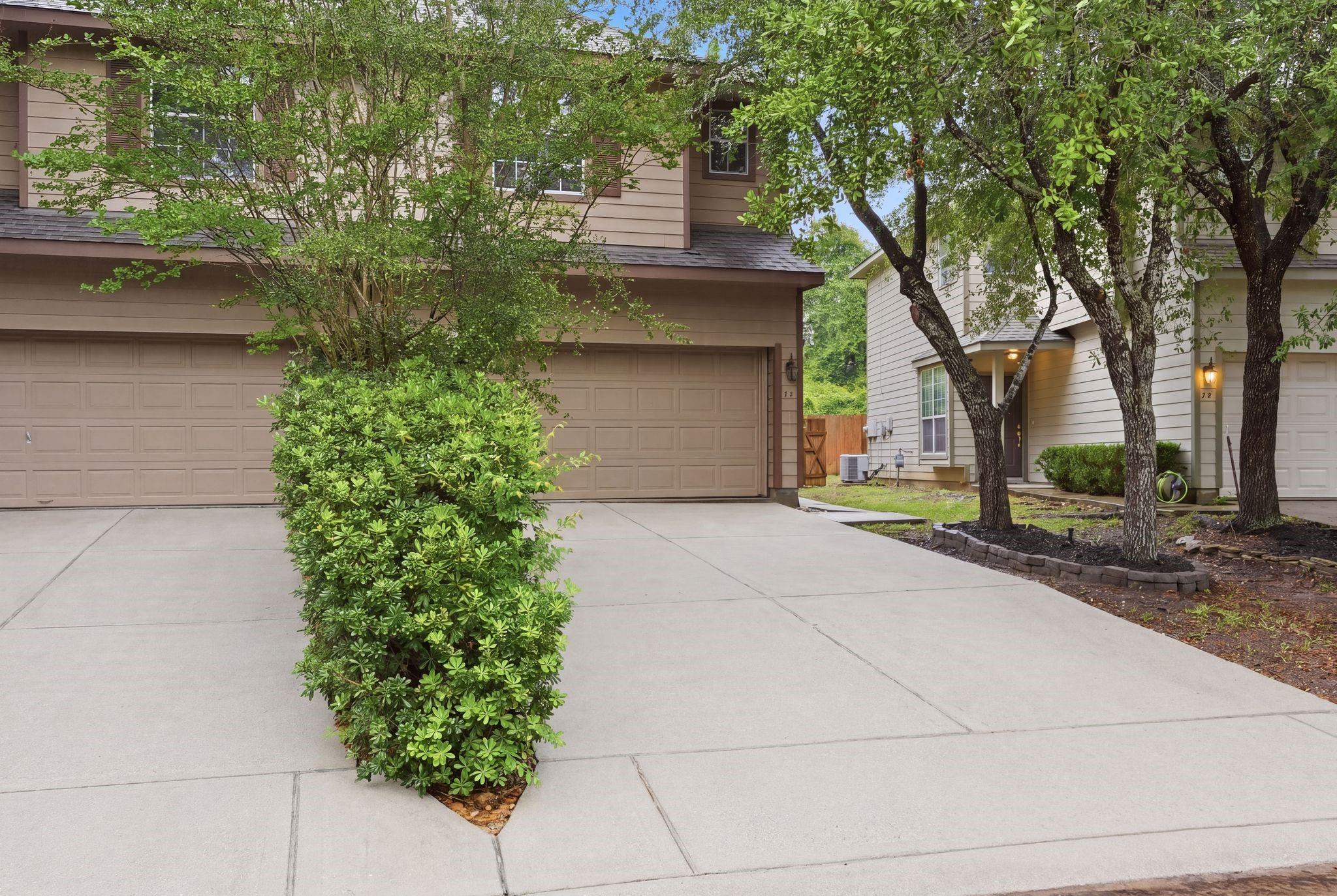 71 S Burberry Park Cir, The Woodlands, TX 77382 photo