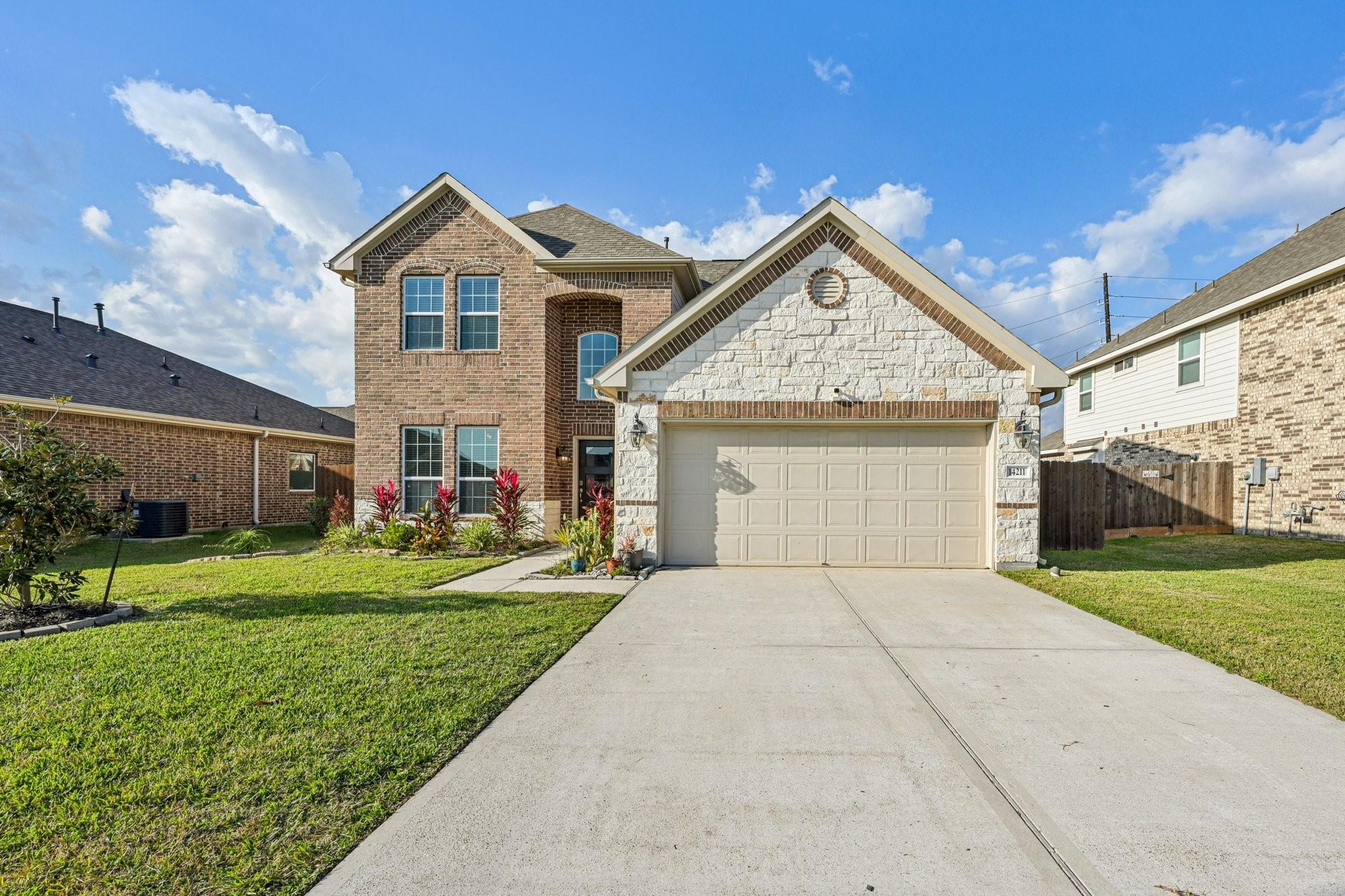 14211 Blanco Dr, Baytown, TX 77523 photo