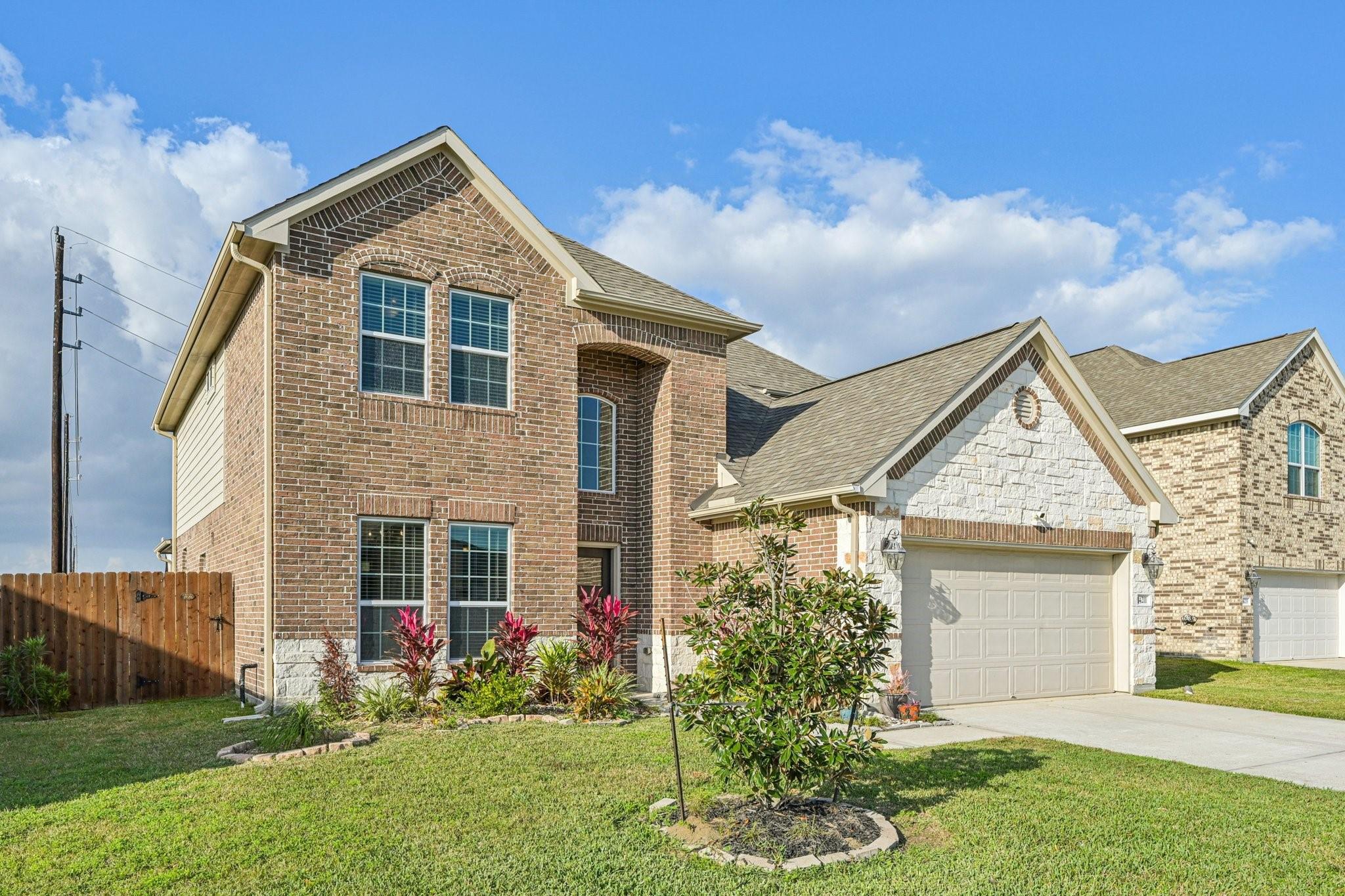 14211 Blanco Dr, Baytown, TX 77523 photo
