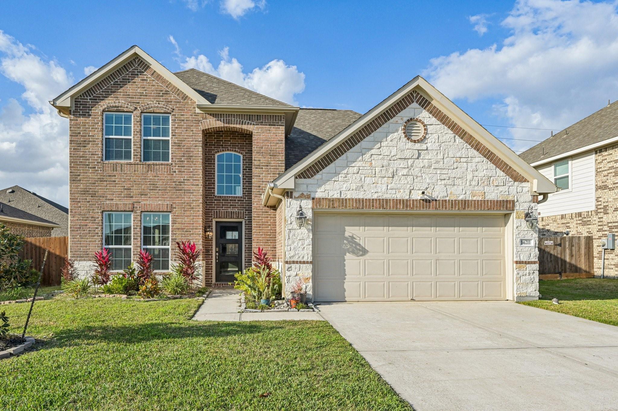 14211 Blanco Dr, Baytown, TX 77523 photo