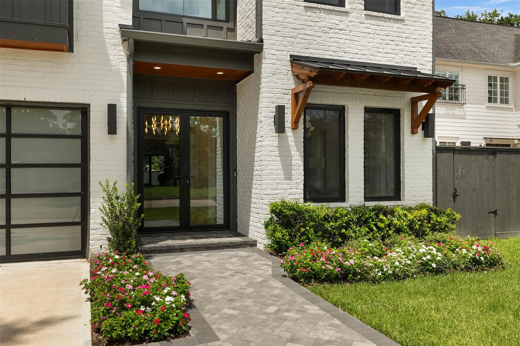 934 W 43 St, Houston, TX 77018 photo