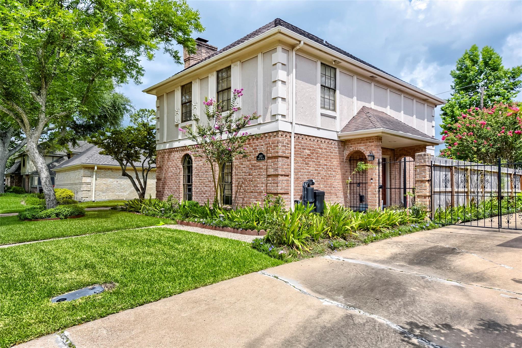 11622 Manor Park Dr, Houston, TX 77077 photo