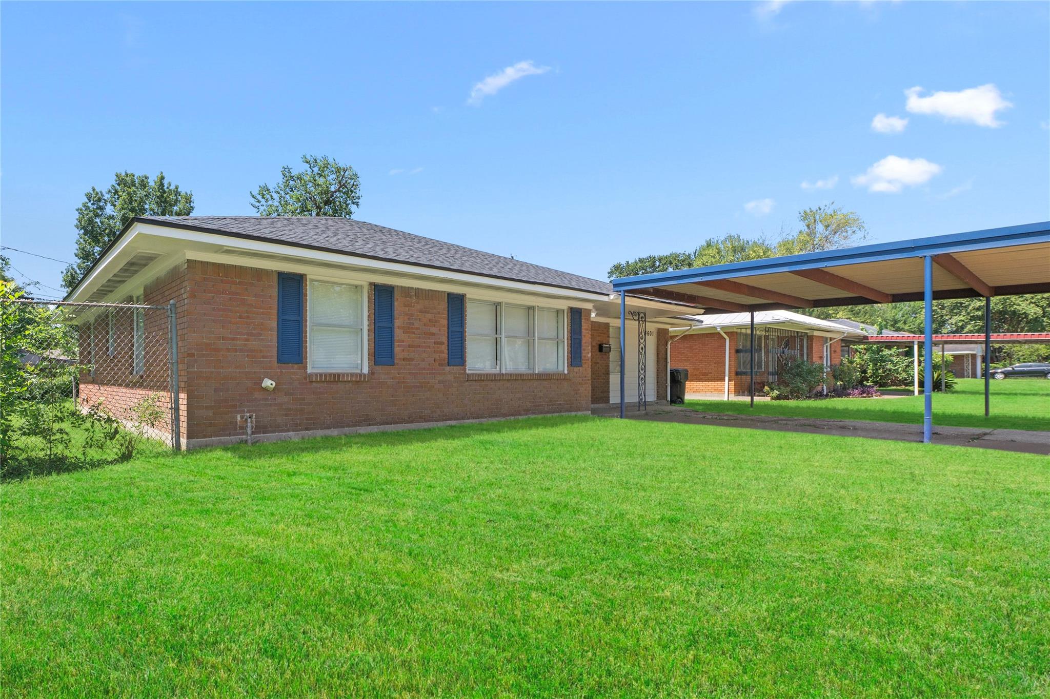 4601 W 43 St, Houston, TX 77092 photo
