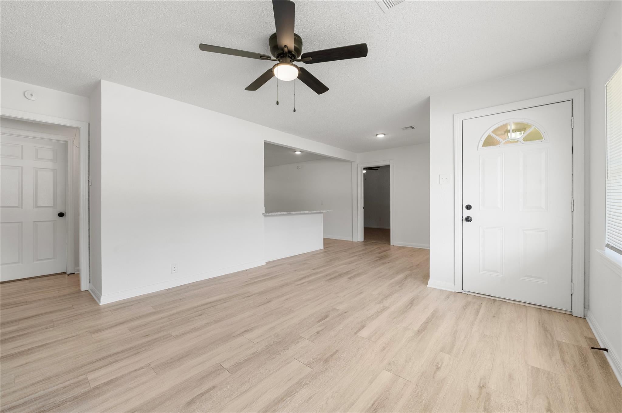 4601 W 43 St, Houston, TX 77092 photo