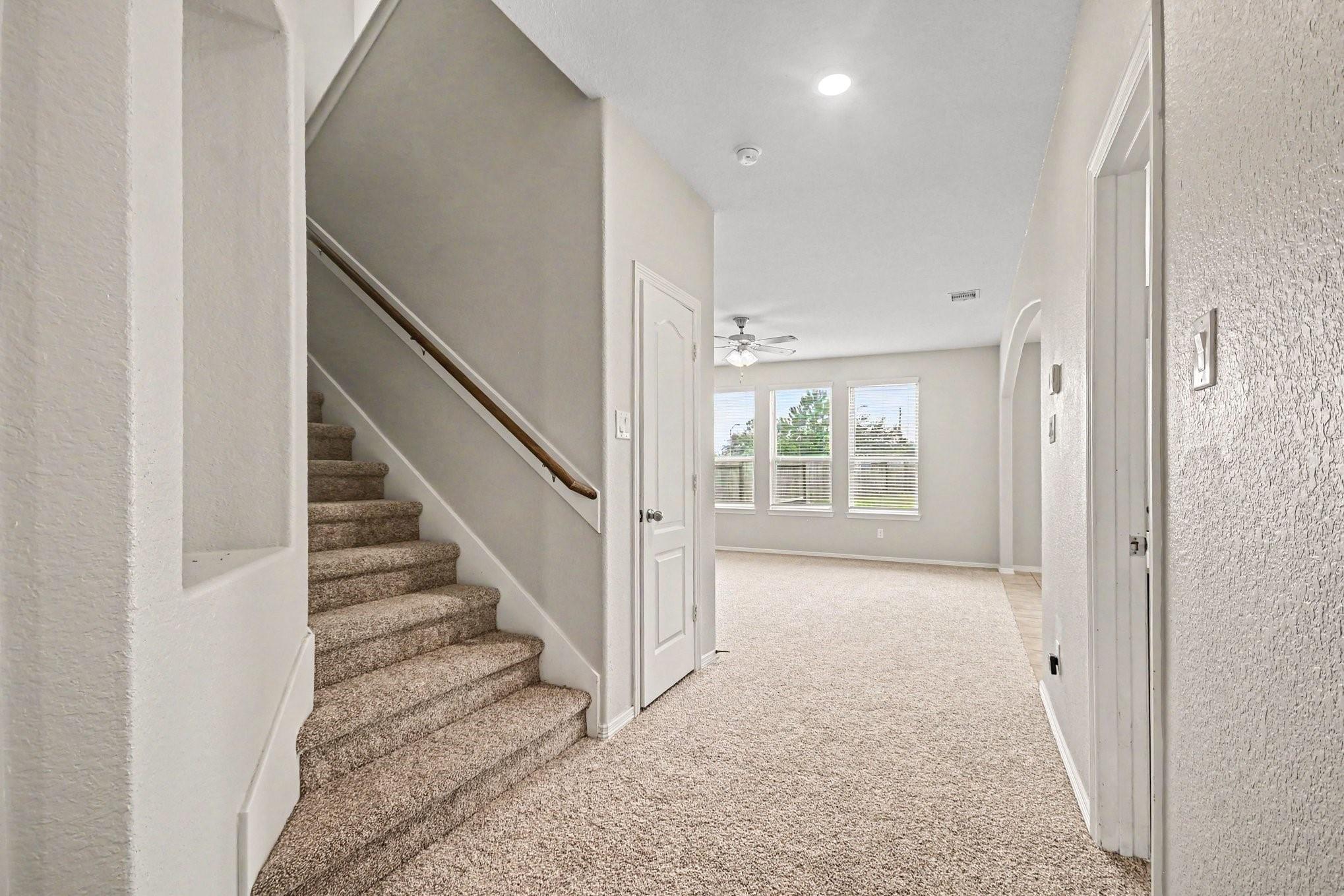 13211 Barrington Oaks Cir, Houston, TX 77044 photo