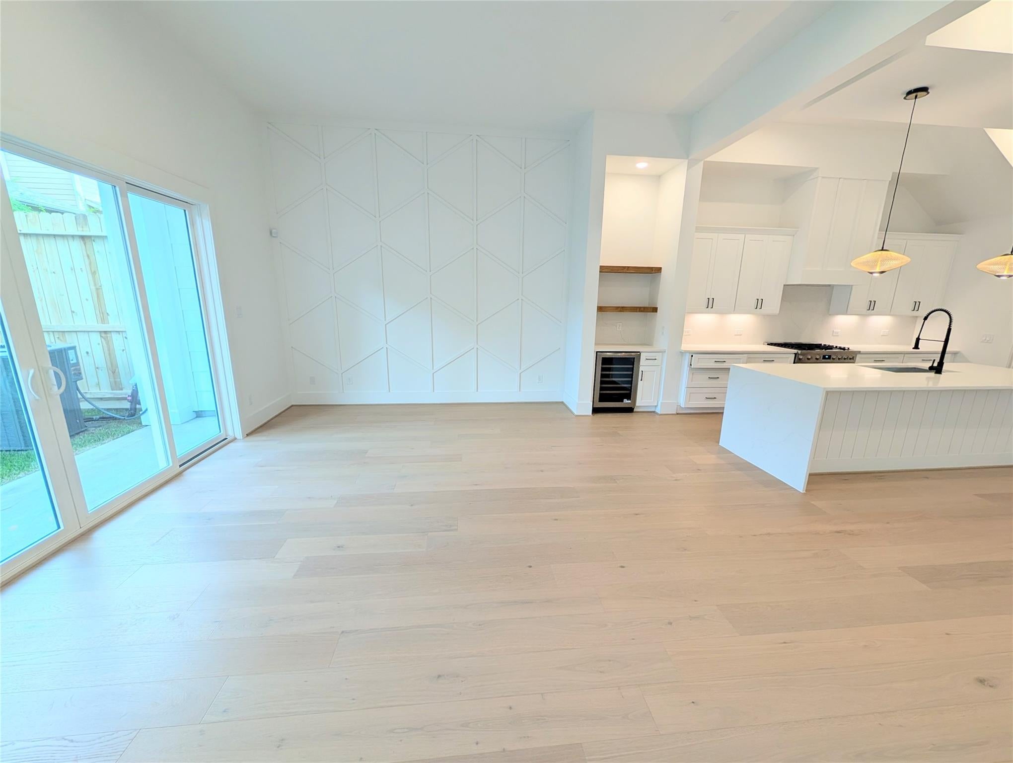 1322 Lawrence St, Houston, TX 77008 photo