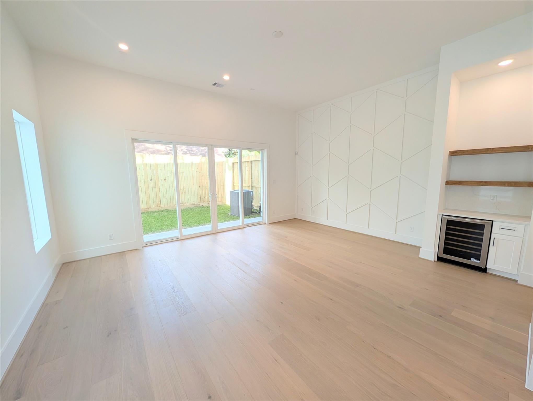 1322 Lawrence St, Houston, TX 77008 photo