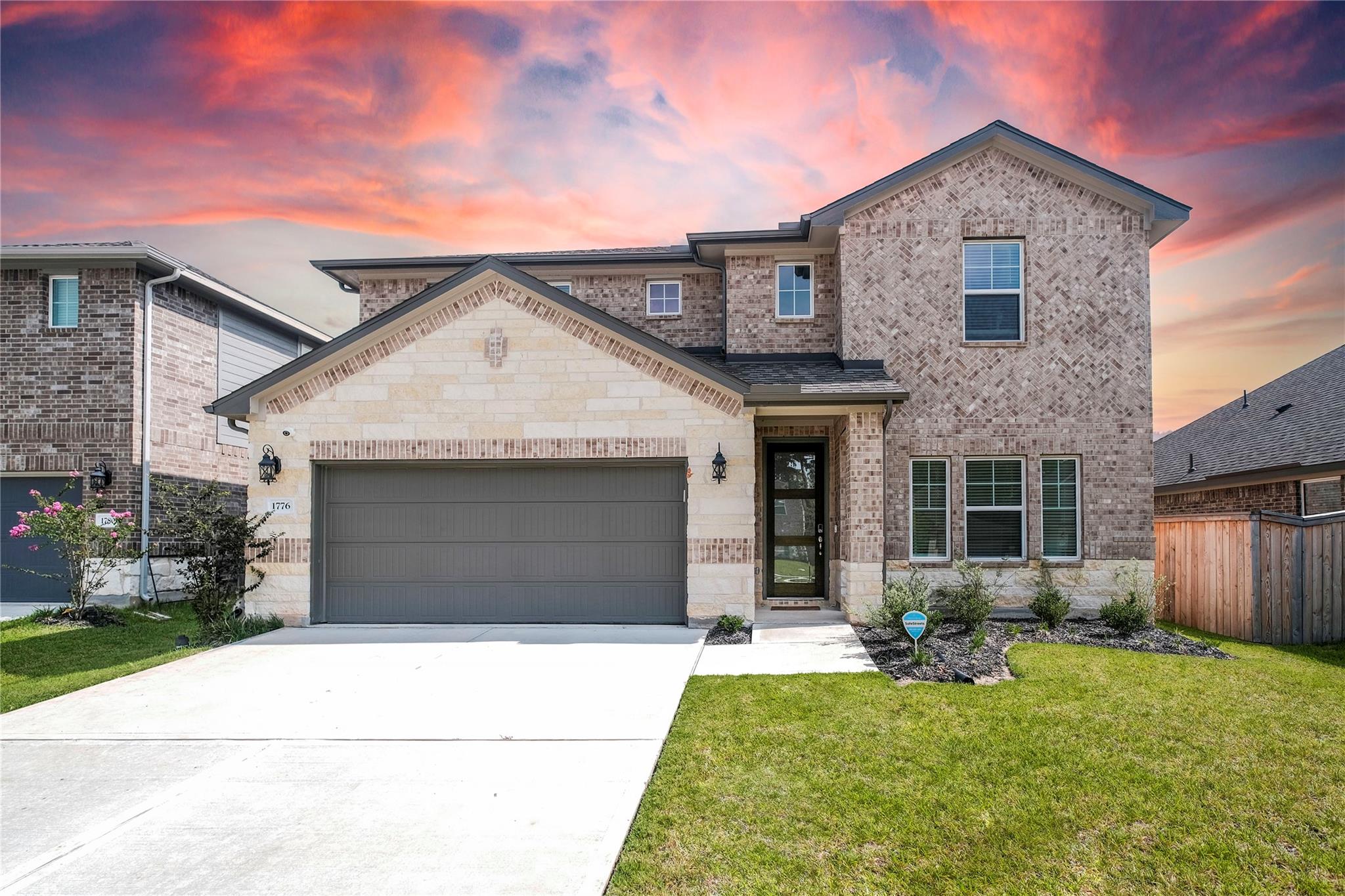 1776 Succotash Oak Ct, Conroe, TX 77304